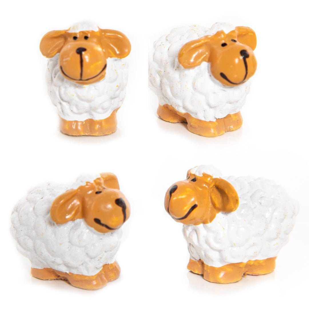 Logbuch-Verlag Dekofigur 4 Mini Deko Schafe 3,5 cm Schäfchen kleines Geschenk