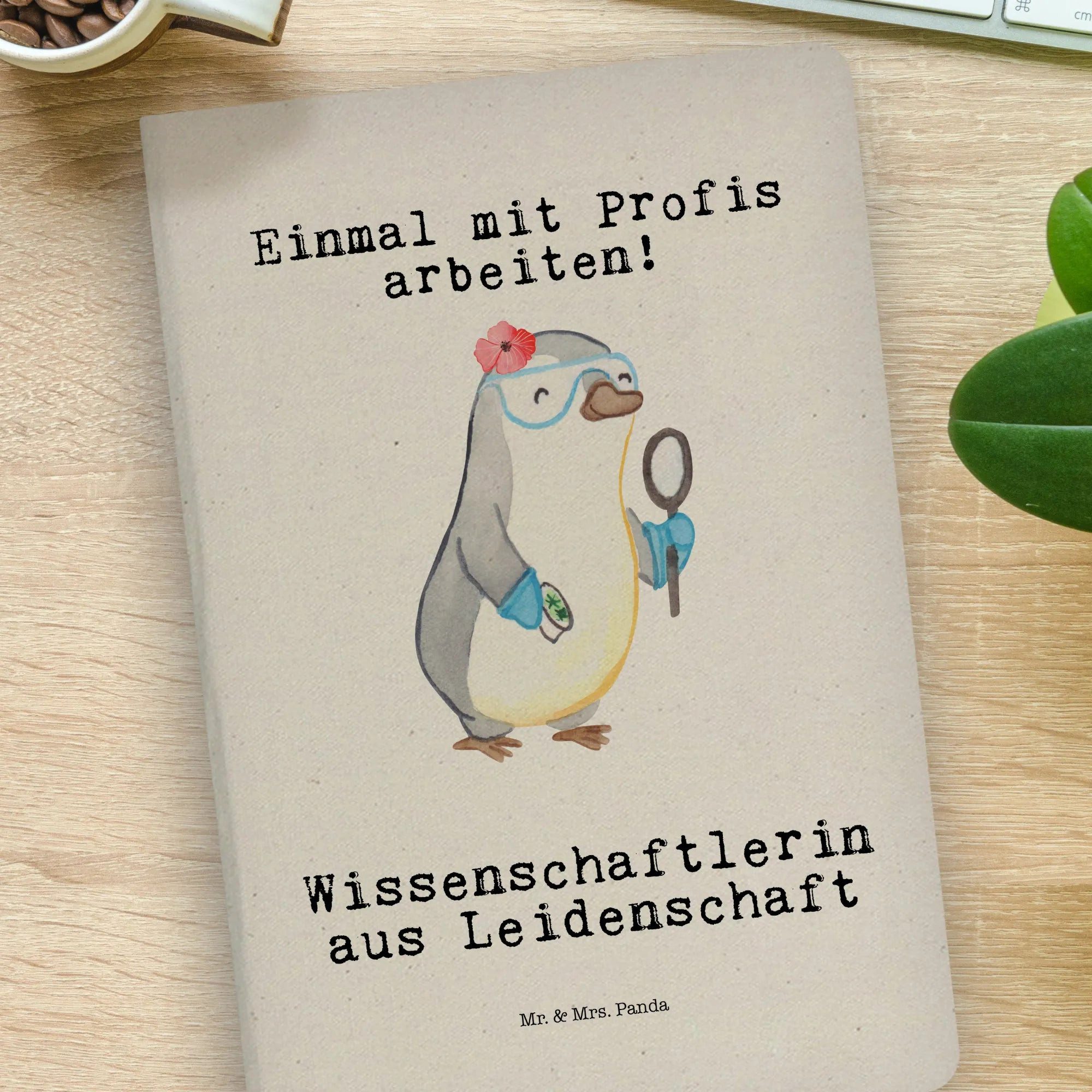 Thumbnail - Mr. & Mrs. Panda Notizbuch Wissenschaftlerin Leidenschaft - Transparent - Geschenk, Schenken, Un Mr. & Mrs. Panda, Langl...