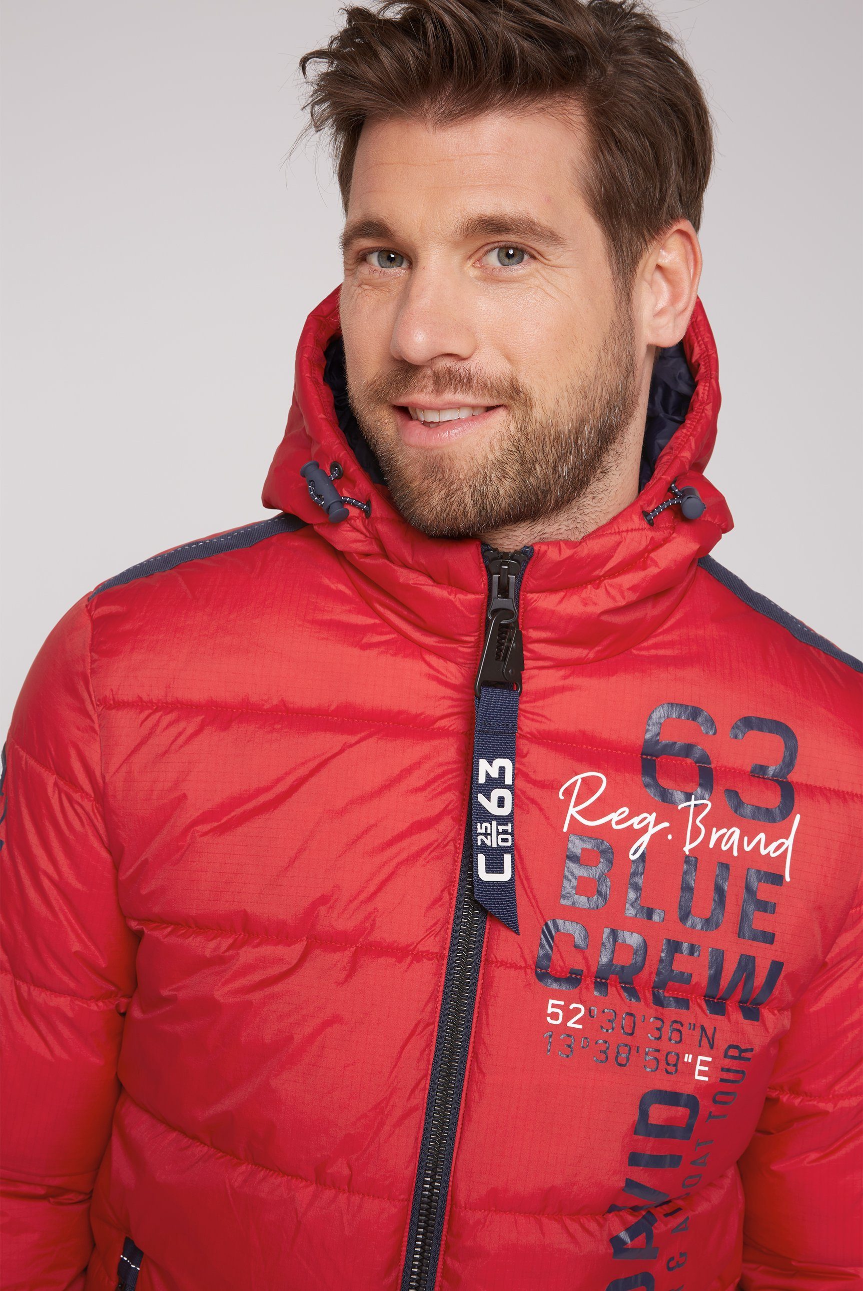 CAMP DAVID Outdoorjacke red Ärmel royal mit Windbreaker-Bündchen im