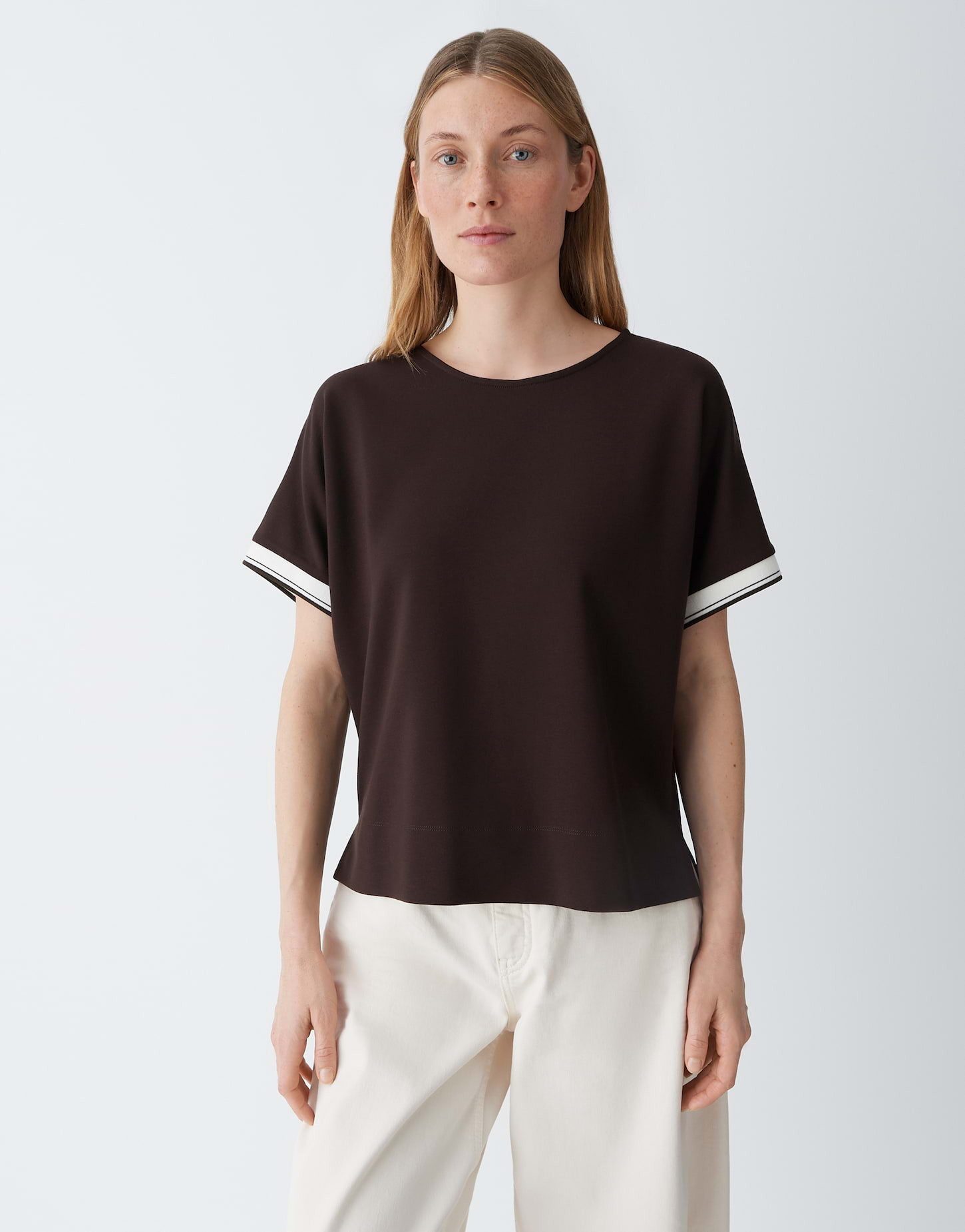 OPUS Sweatshirt Boxy Sweatshirt mit sportlichem Kontrastbündchen Kleine Seitenschlitze, weicher Griff für bequemen Sitz