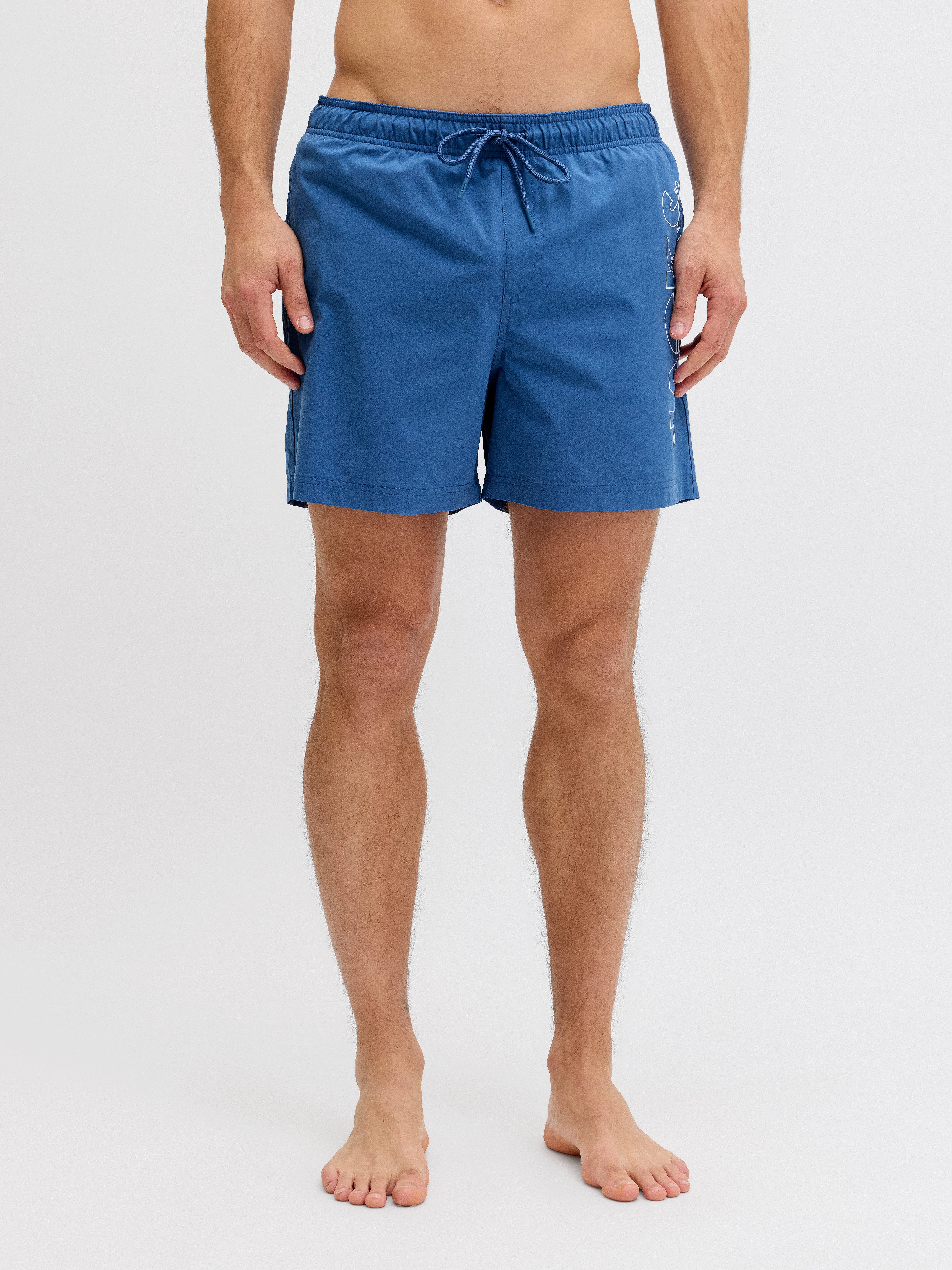 Jack & Jones Badeshorts JPSTMAUI WAVE LOGO SWIM SHORTS SN Kunstfaser, normal geschniten