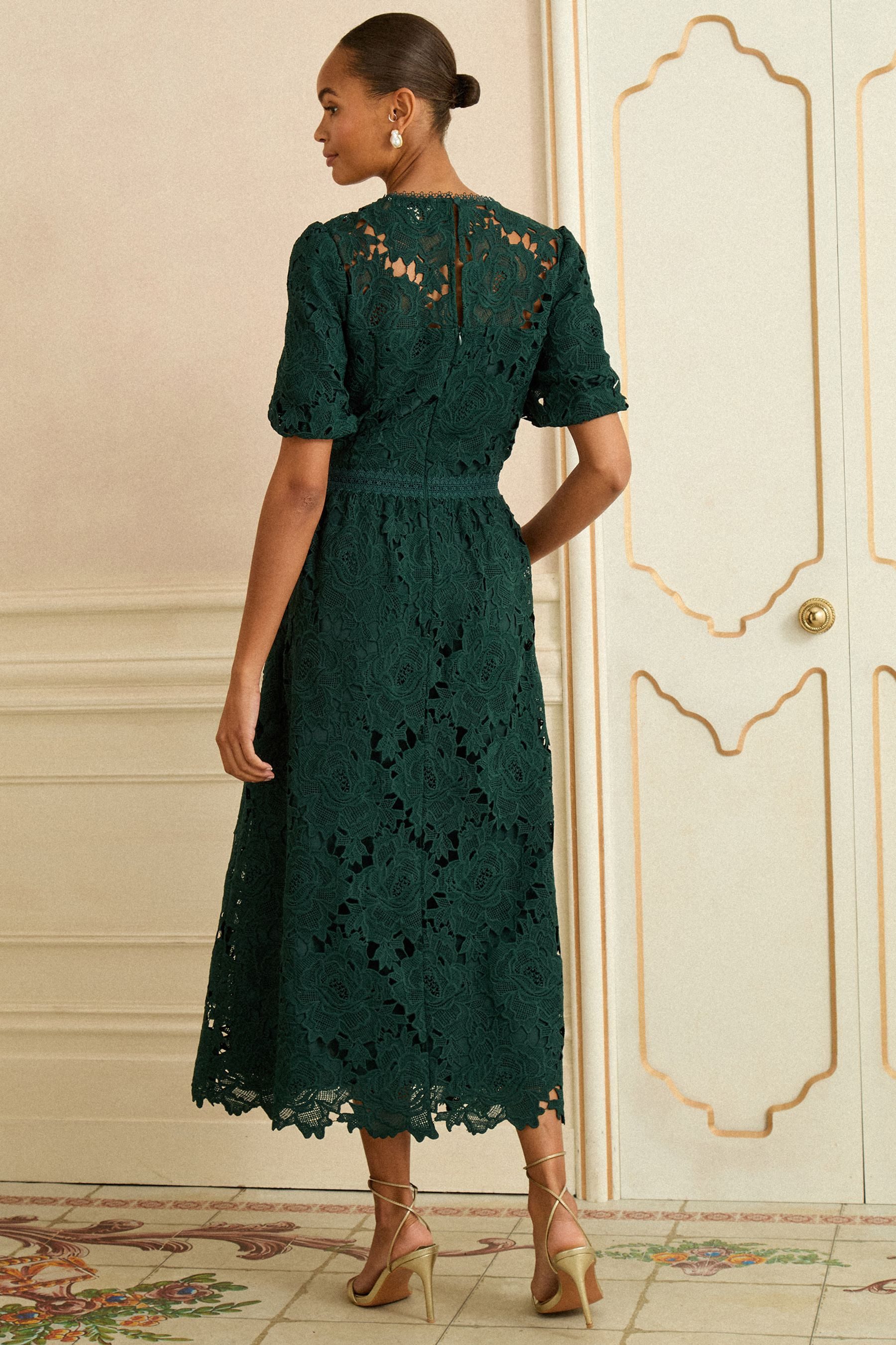 Love & Roses Midikleid Love & Roses Midikleid aus Spitze, Petite (1-tlg) günstig online kaufen