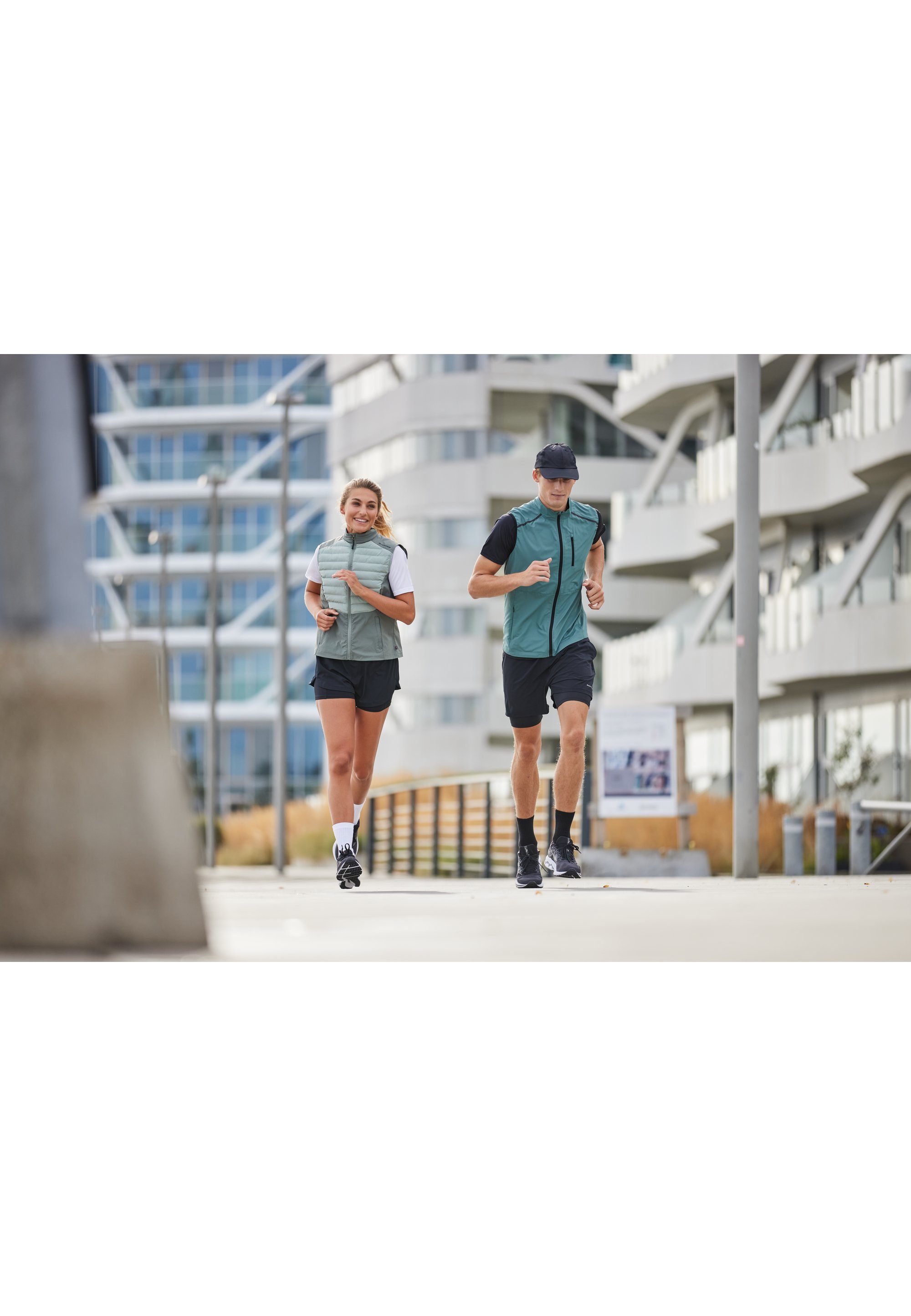 ENDURANCE Funktionsweste Beistyla mit hochwertiger Primaloft®-Isolation