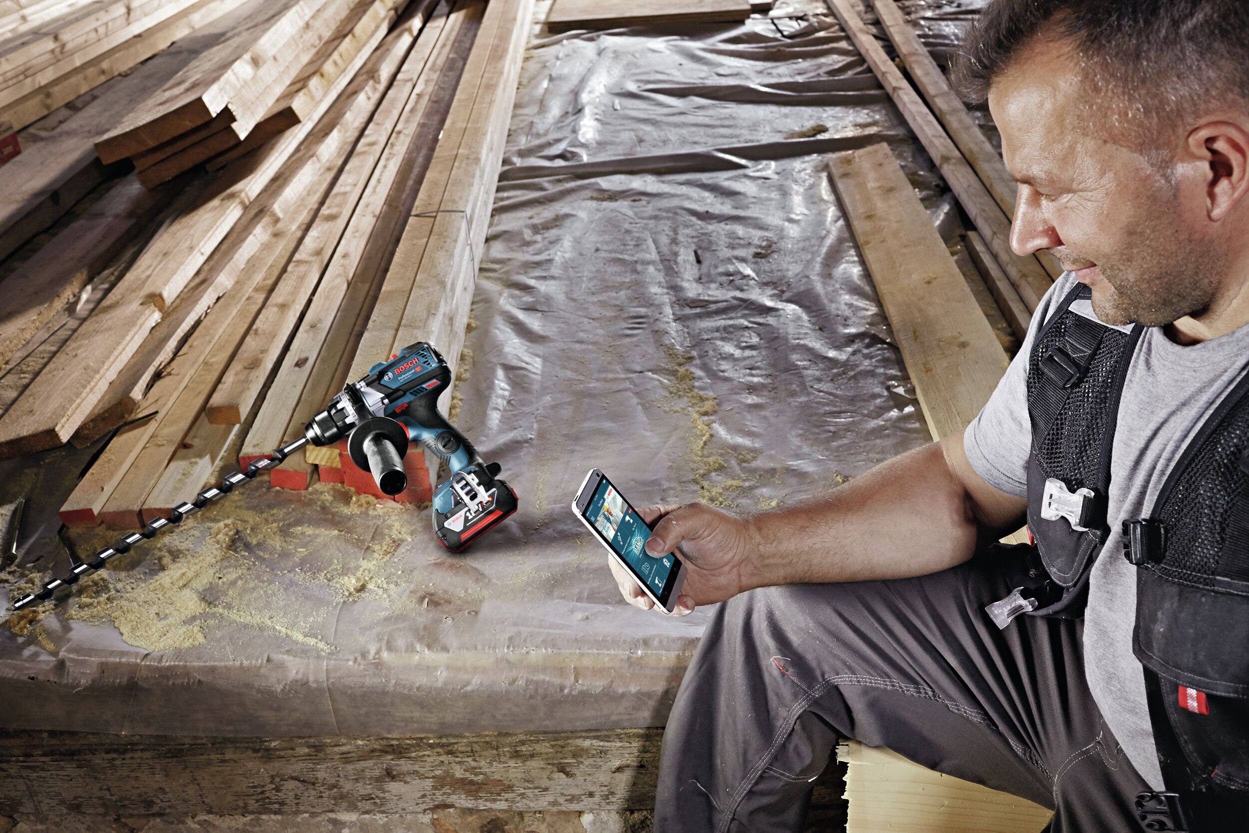 Bosch Professional Akku-Bohrschrauber GSR 18V-110 C, 18 V, Ohne Akku mit Zusatzhandgriff - in L-BOXX 136