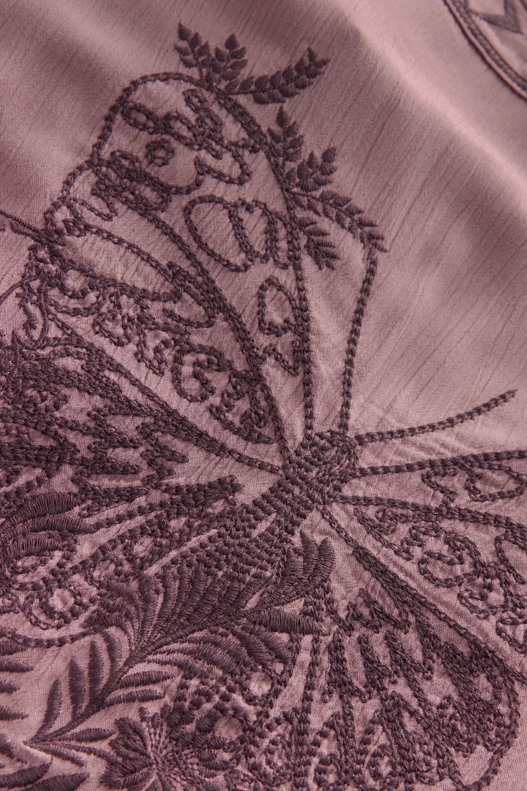 Next Blusenkimono Langer bestickter Kimono-Morgenmantel (1-tlg) günstig online kaufen