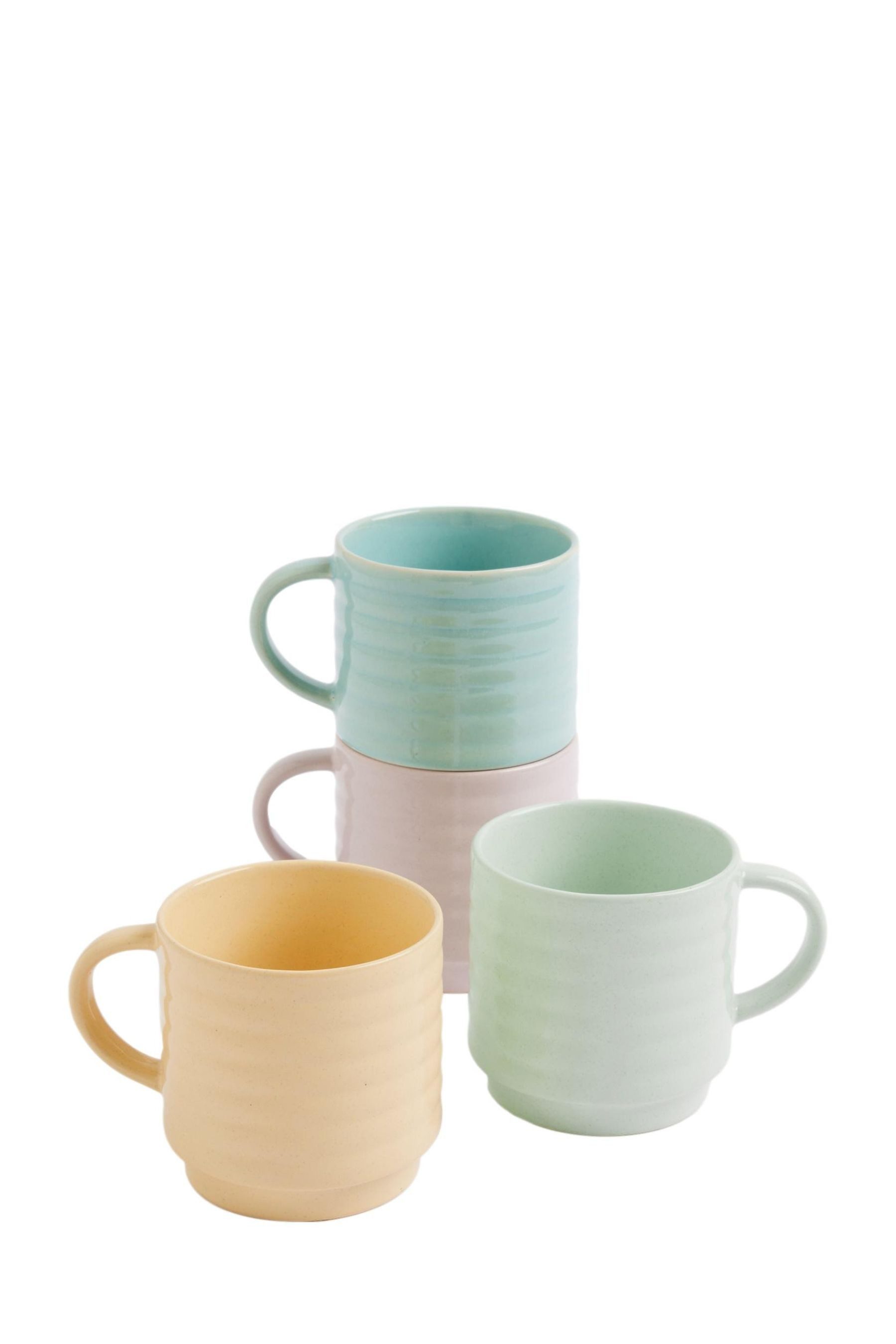 Becher Set mit 4 gerippten stapelbaren Tassen