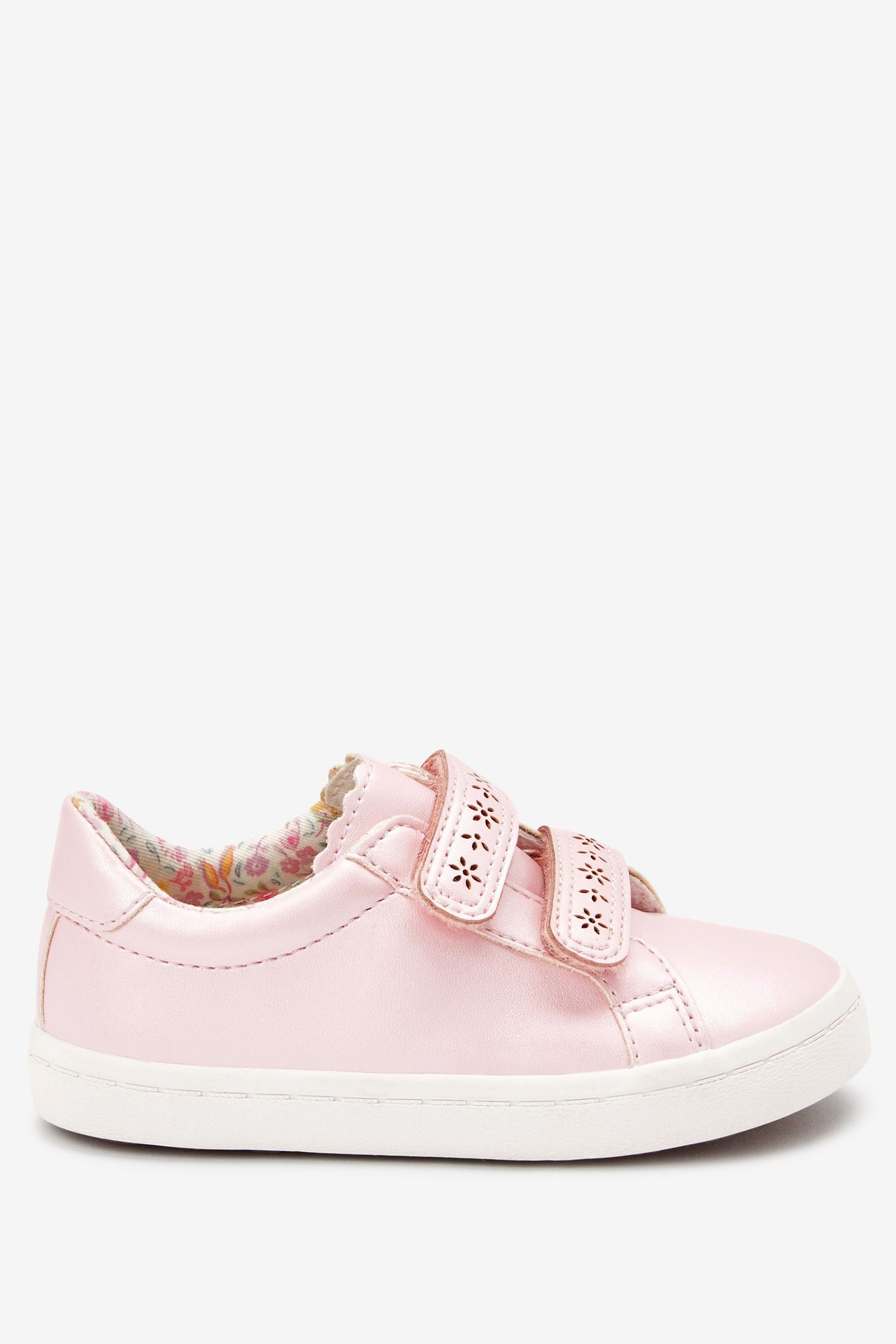 Next Turnschuhe - Weite Passform Sneaker (1-tlg) Pink Metallic