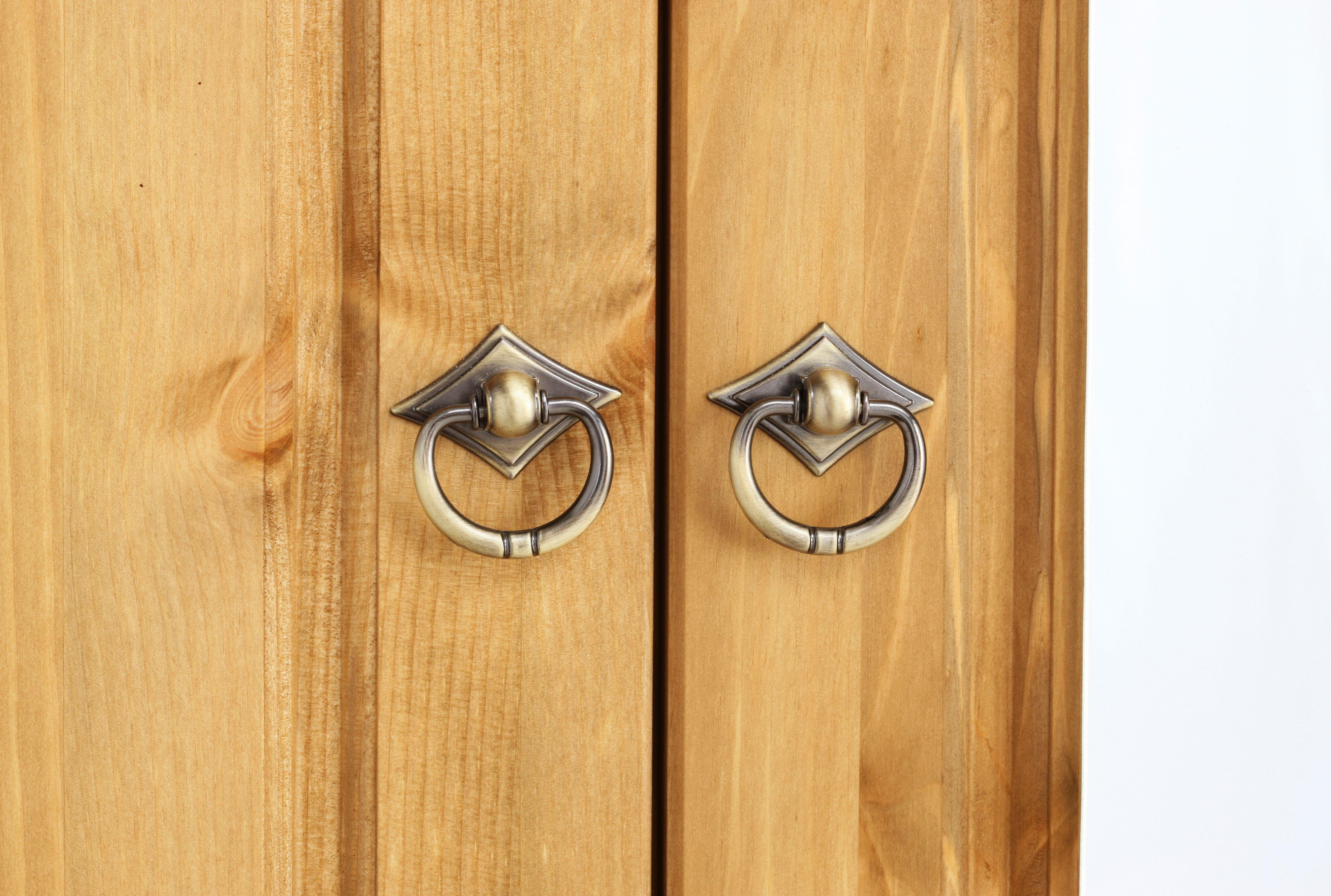 OTTO home Wäscheschrank Hugo, Mehrzweckschrank, FSC zertifiziert, Made in EU (B/T/H) 106/38/126 cm) aus massiver Kiefer, klassischer Landhausstil mit Kassetteno – Bild 5 von 5