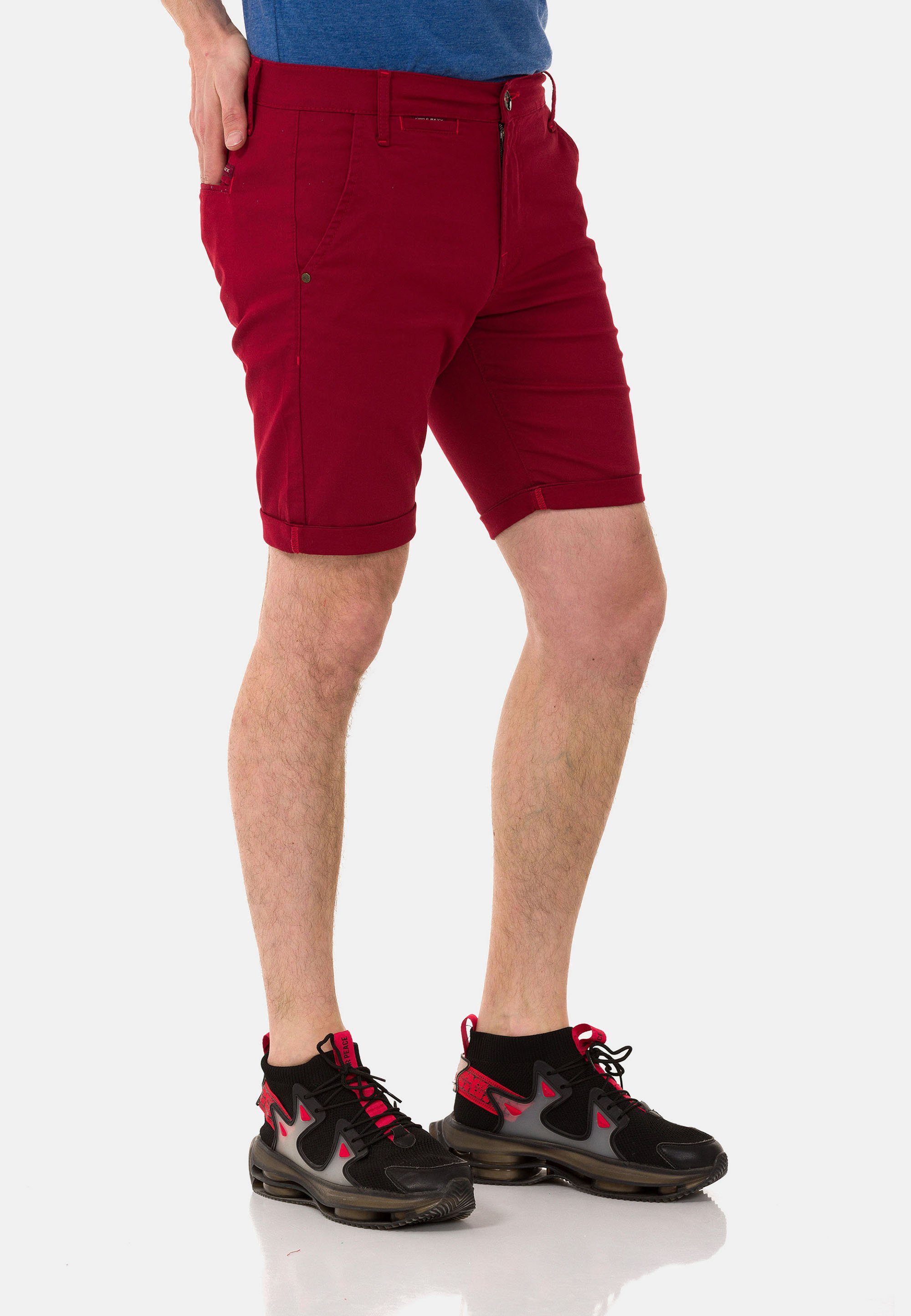 einfarbigen Baxx Cipo Shorts im rot Look &