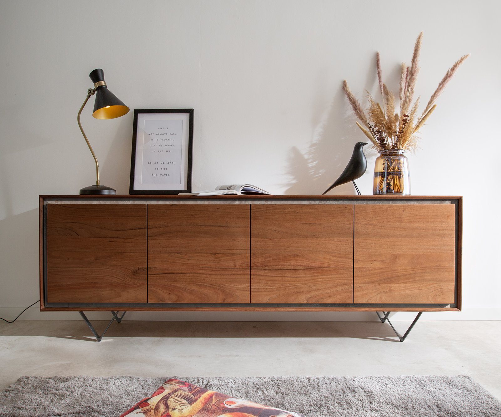 DELIFE Sideboard Stonegrace, Akazie Braun Steinfurnier 200 cm 4 Türen V-Fuß Schwarz Sideboard