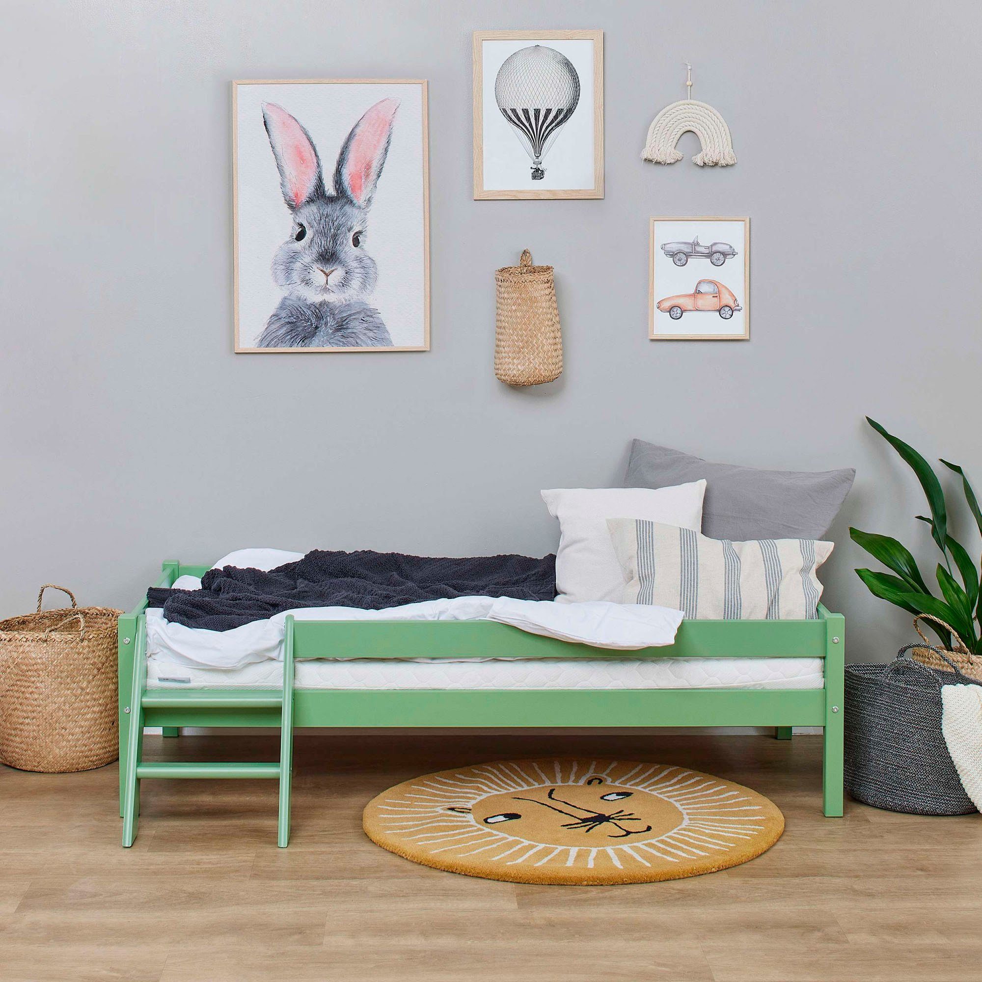 Lüttenhütt Jugendbett ECO Farben/Matratze Rausfallschutz wählbar und One, mit 3 Kinderbett Grün Leiter
