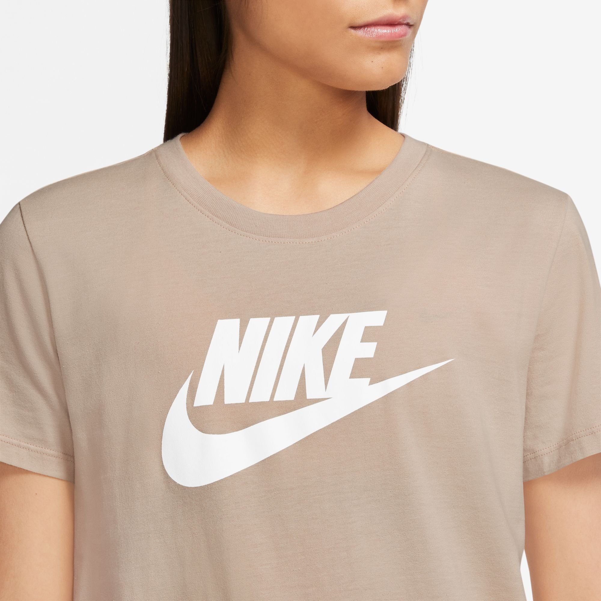 T-SHIRT LOGO Nike T-Shirt Sportswear ESSENTIALS SANDDRIFT/WHITE WOMEN'S