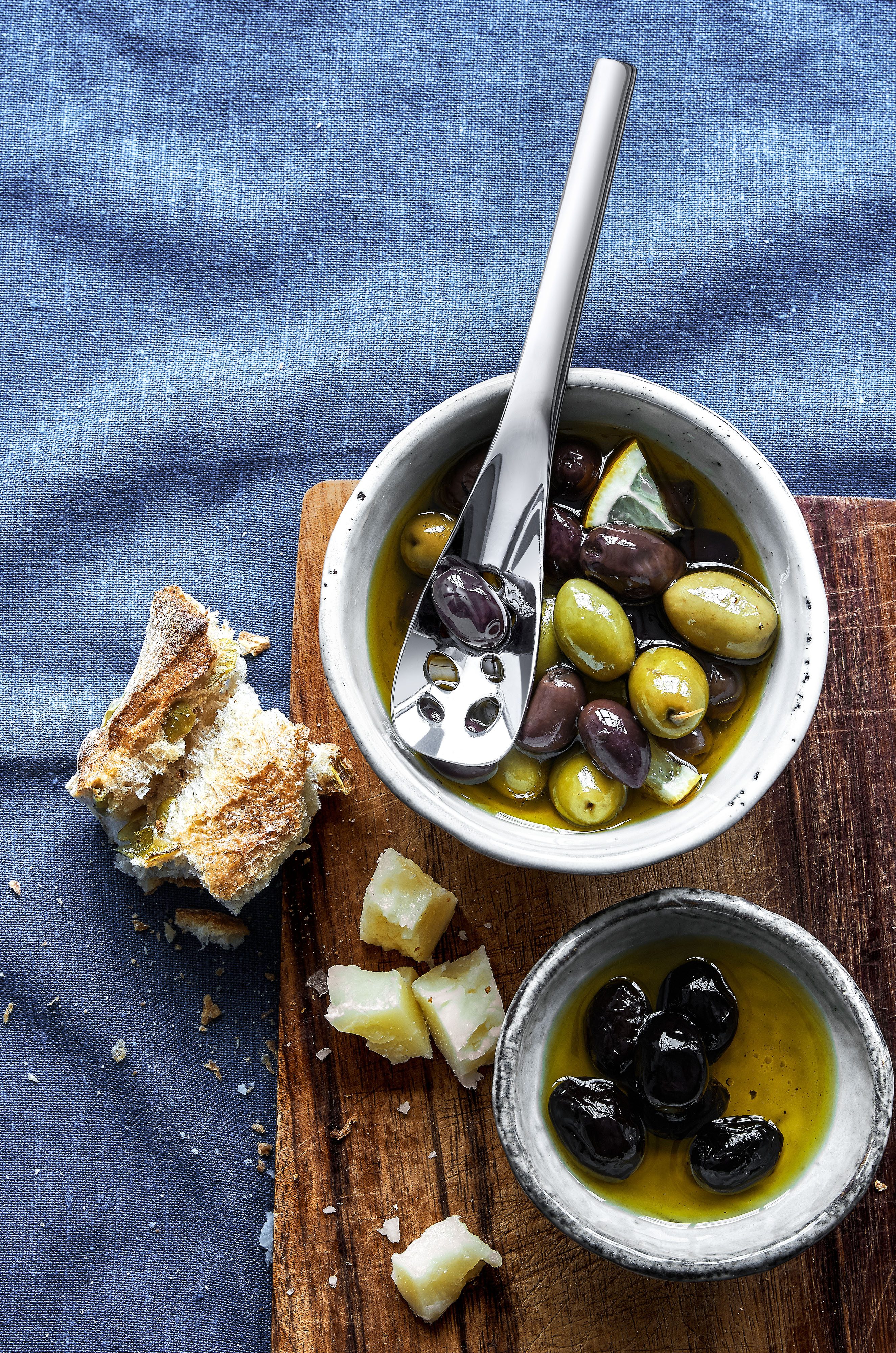 WMF Servierlöffel Nuova, perforiert, klein, 16 cm, Abtropfschlitze, Cromargan Edelstahl