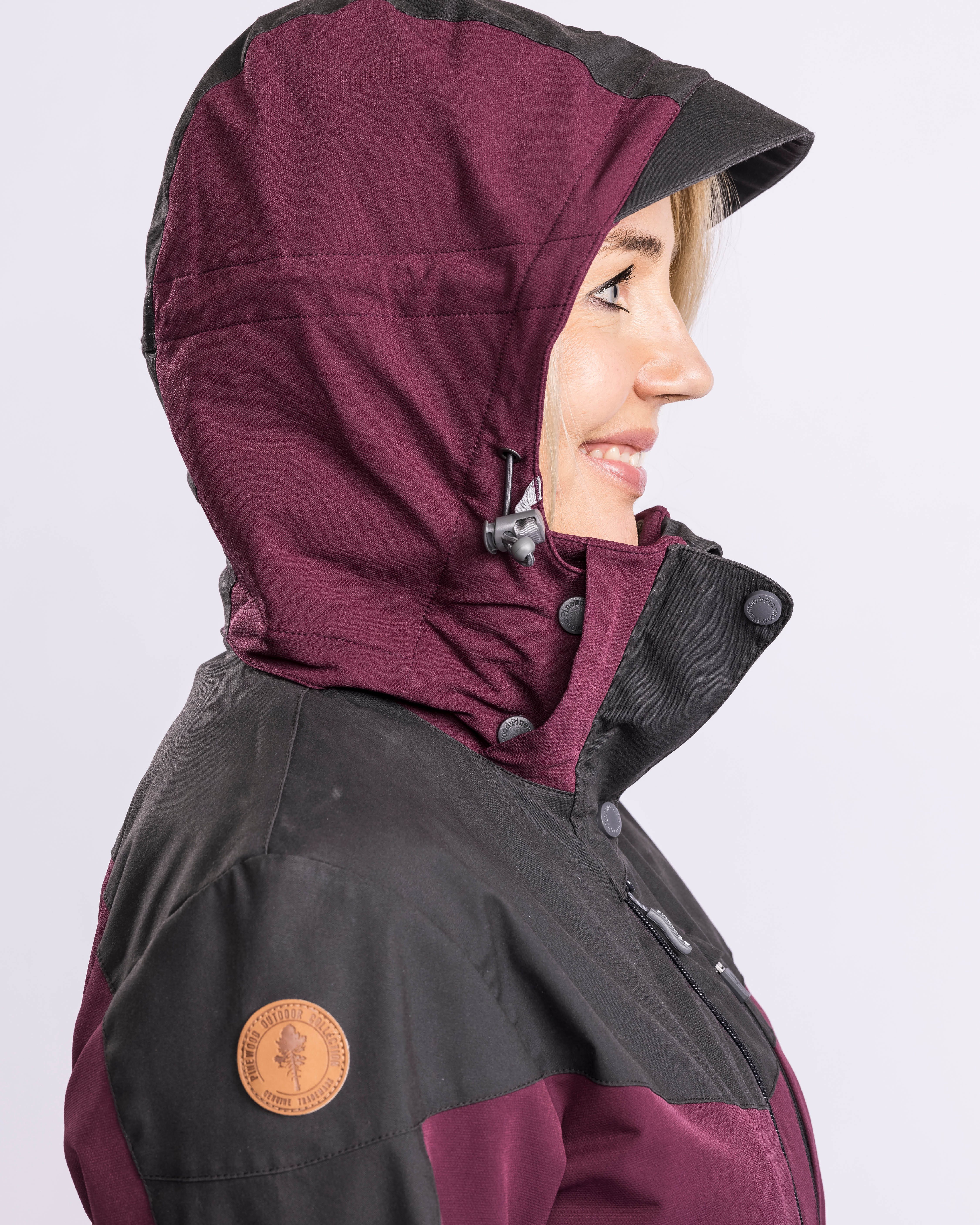 Pinewood Outdoorjacke FINNVEDEN HYBRID CS Damen-Funktionsjacke, Trekkingjacke, Wanderjacke auch in Großen Größen. mit abnehmbarer Kapuze
