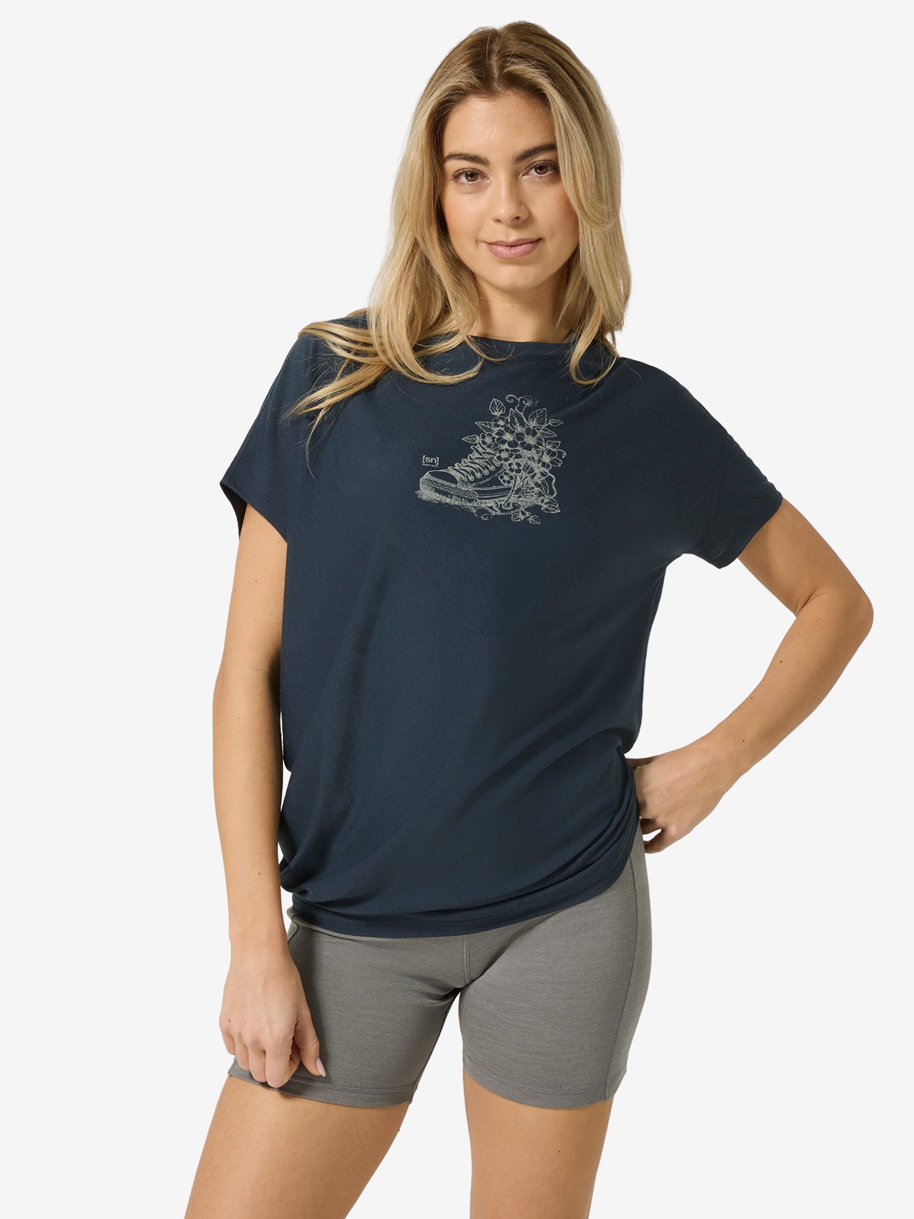 SUPER.NATURAL T-Shirt für Damen,Merino W FLOWER SNEAKERS LOOSE TEE mit Blumen-Motiv, atmungsaktiv