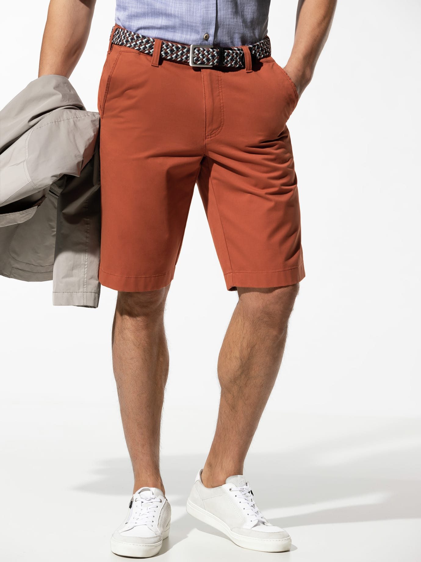 Walbusch Bermudas Herren Stretchbund Bermudas Regular Fit bügelfrei mit Flechtgürtel Comfort-Bund (ca. 6 cm Dehnreserve), Hemdenstopper, Sicherheitstasche