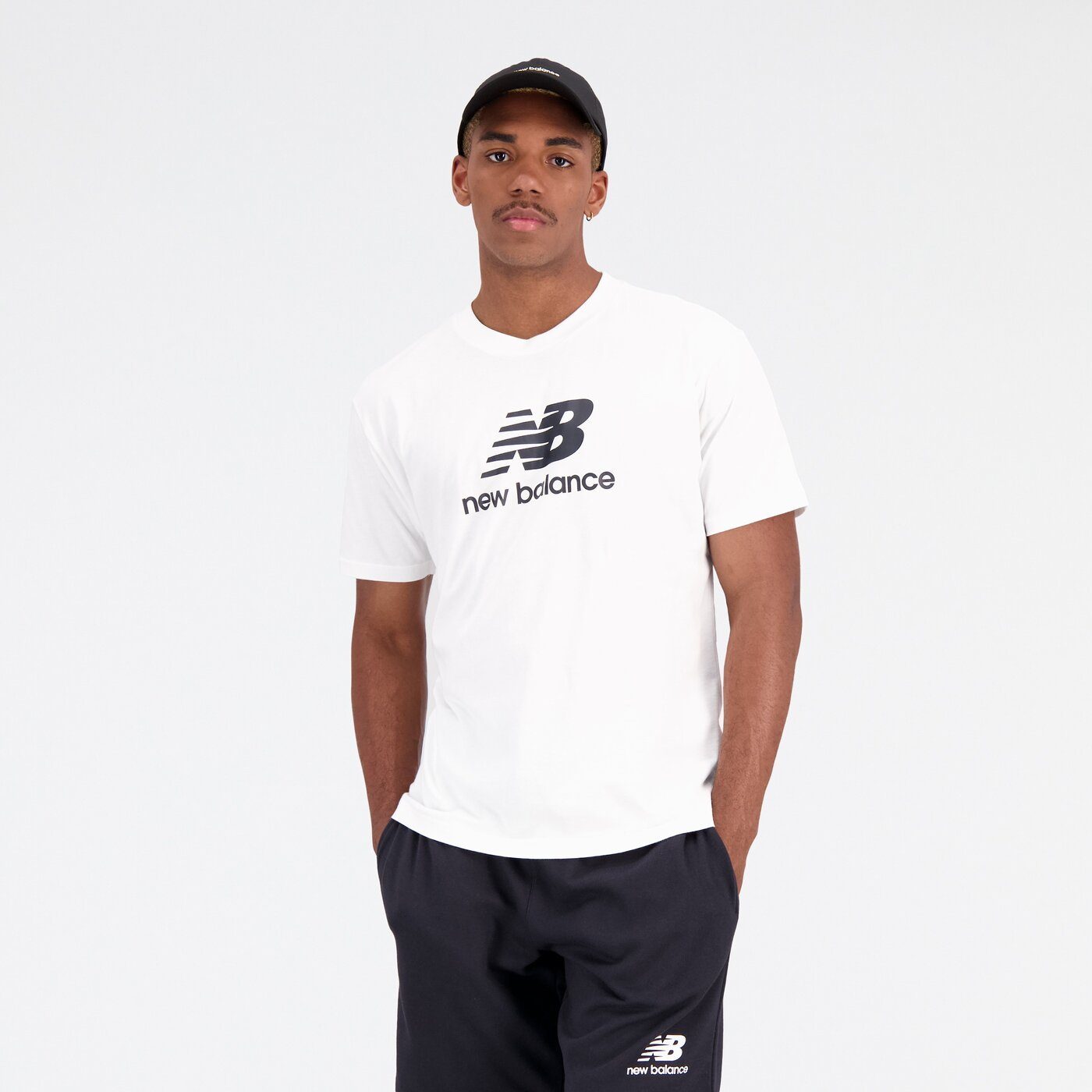 New Balance Kurzarmshirt NB Essentials Stacked Logo T-Shirt WHITE WT