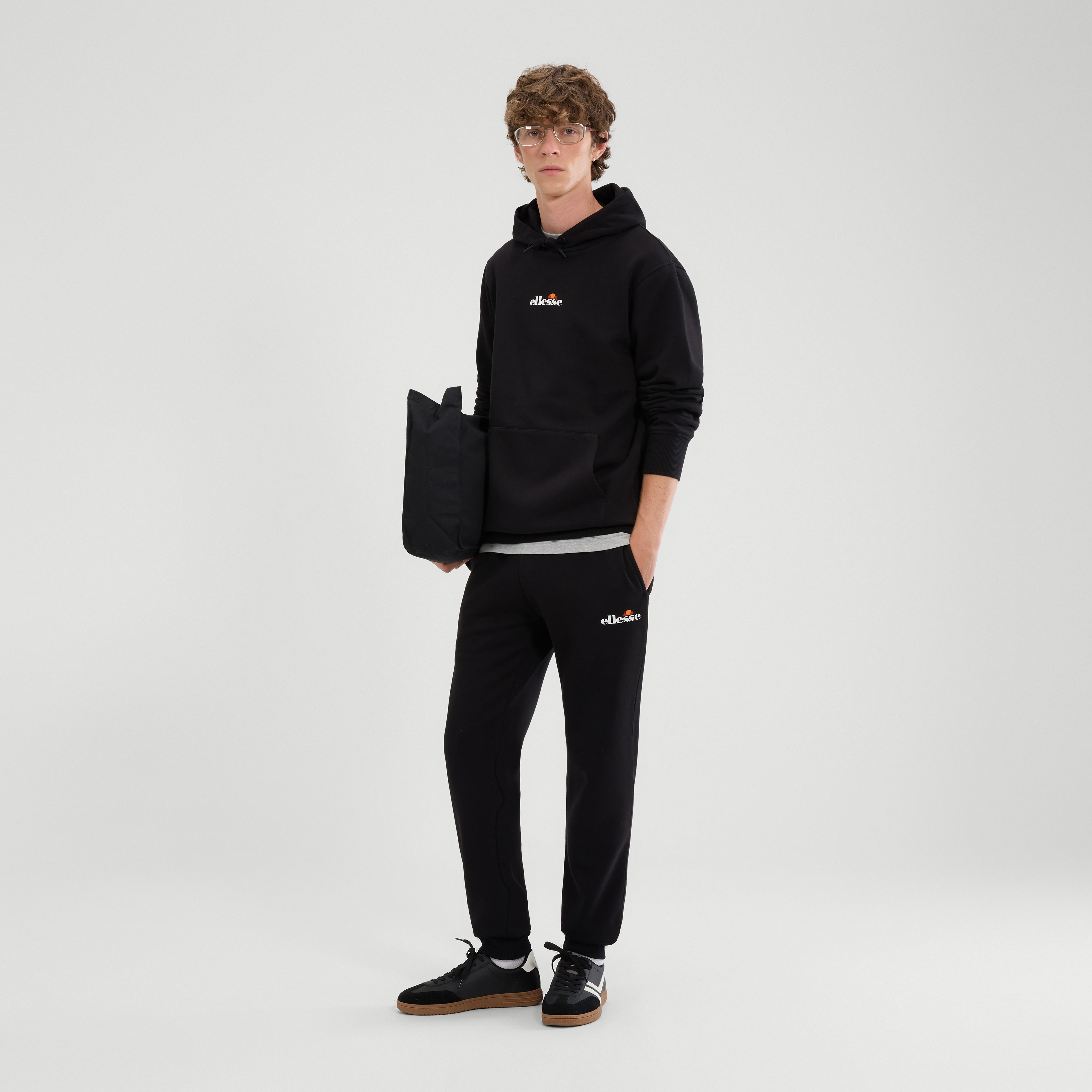 Ellesse Jogginganzug SUCRE 2 JOG SUIT, aus Baumwollmischung, mit Kapuze mit Kordelzug, auch in großen Größen