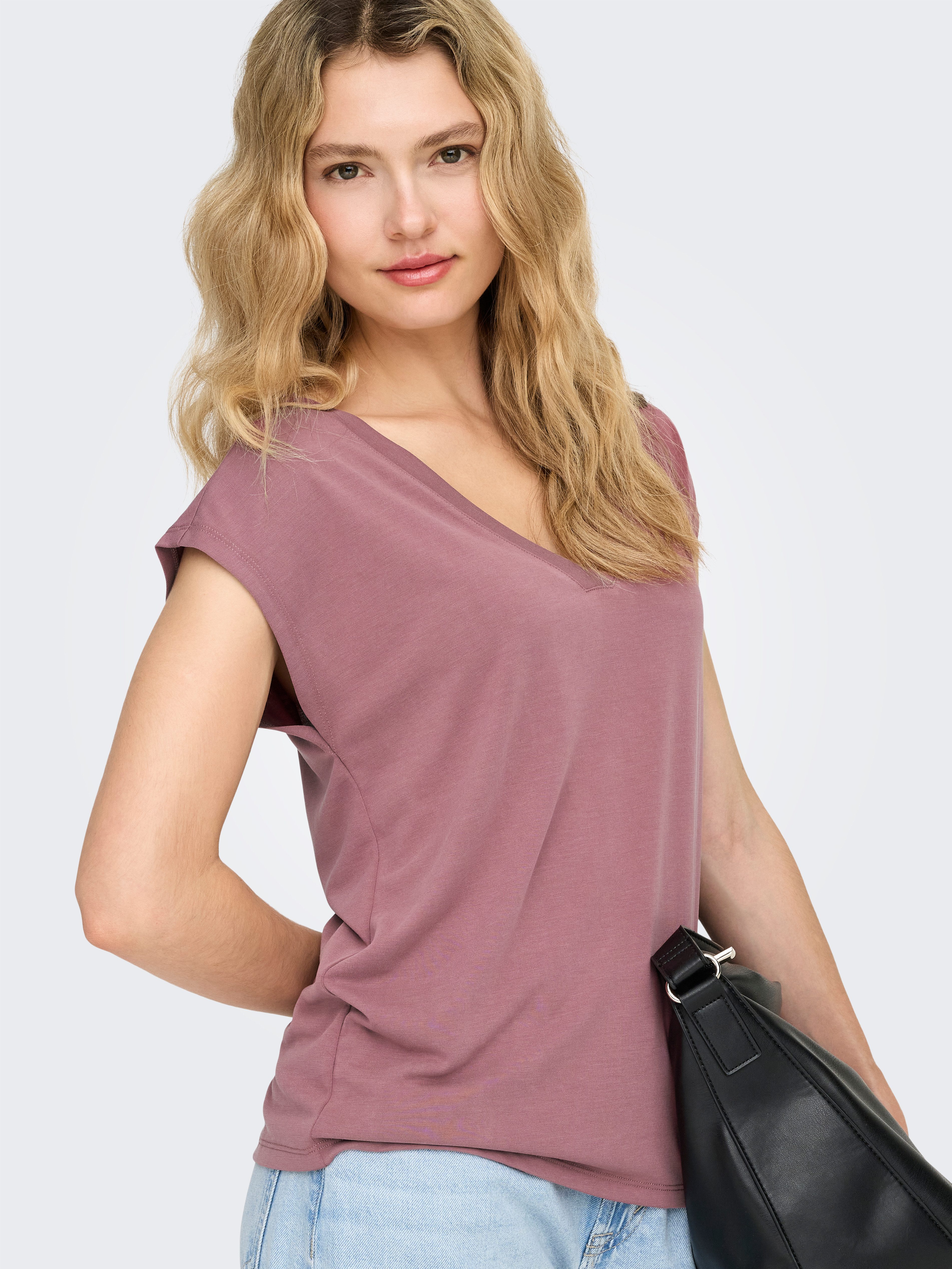 V-Shirt ONLFREE S/S MOD.V-NECK TOP JRS NOOS