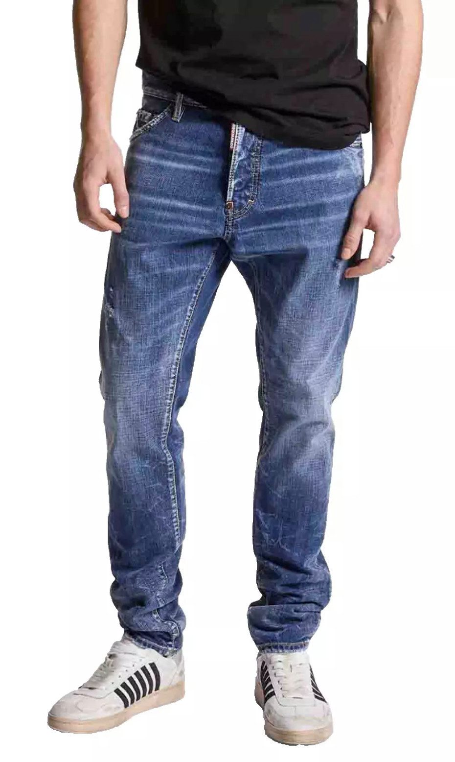 Dsquared2 5-Pocket-Jeans Джинсы Cool Guy Tapered Fit Slim cut Gezielt platzierte Abnutzungsspuren für den angesagten Used-Look