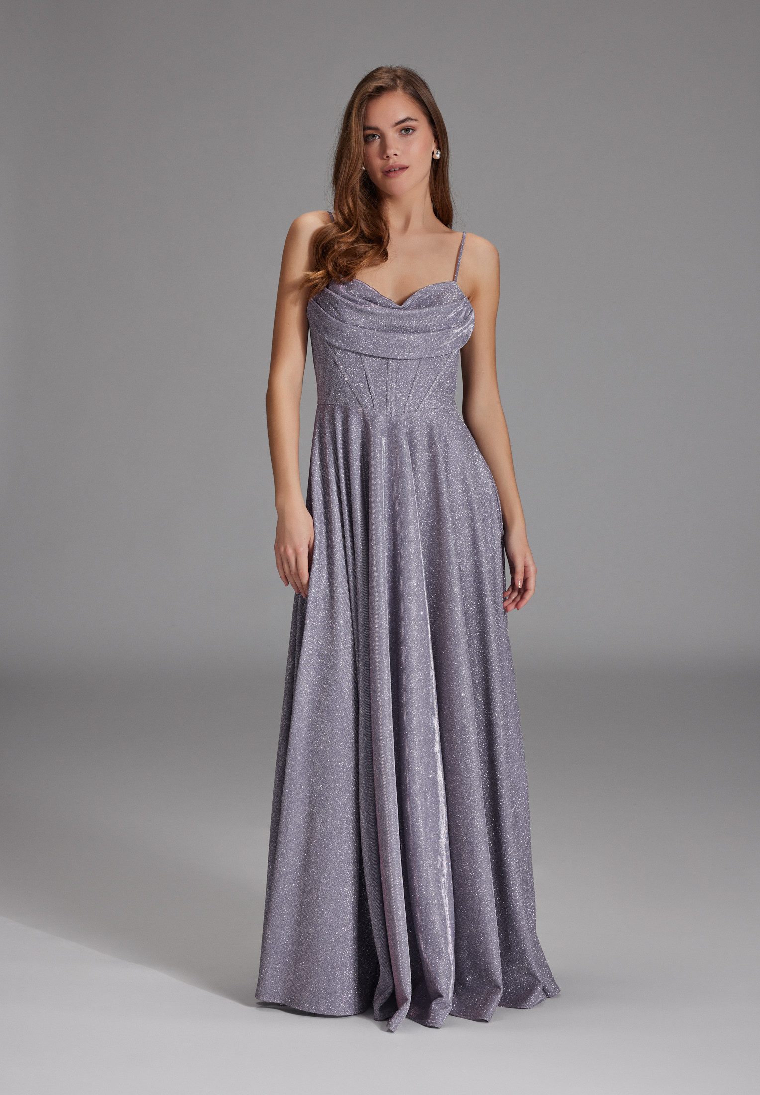 Hey Kyla Abendkleid - Schimmerndes Abendkleid mit Drapierung Taillierter Schnitt mit ausgestelltem Rockteil – Bild 5 von 5