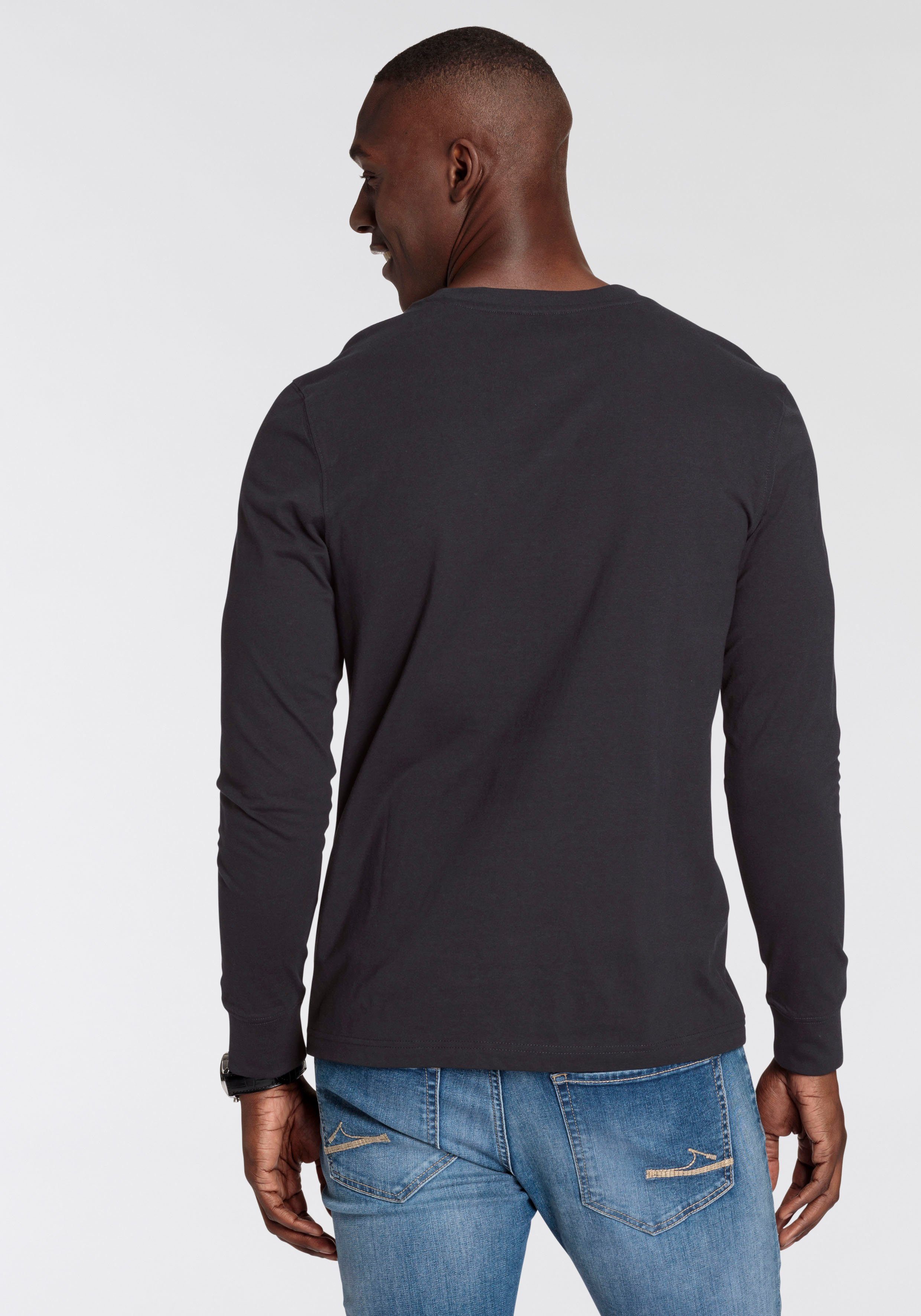 DELMAO Rundhalsshirt schmal geschnitten, mit Print, günstig online kaufen