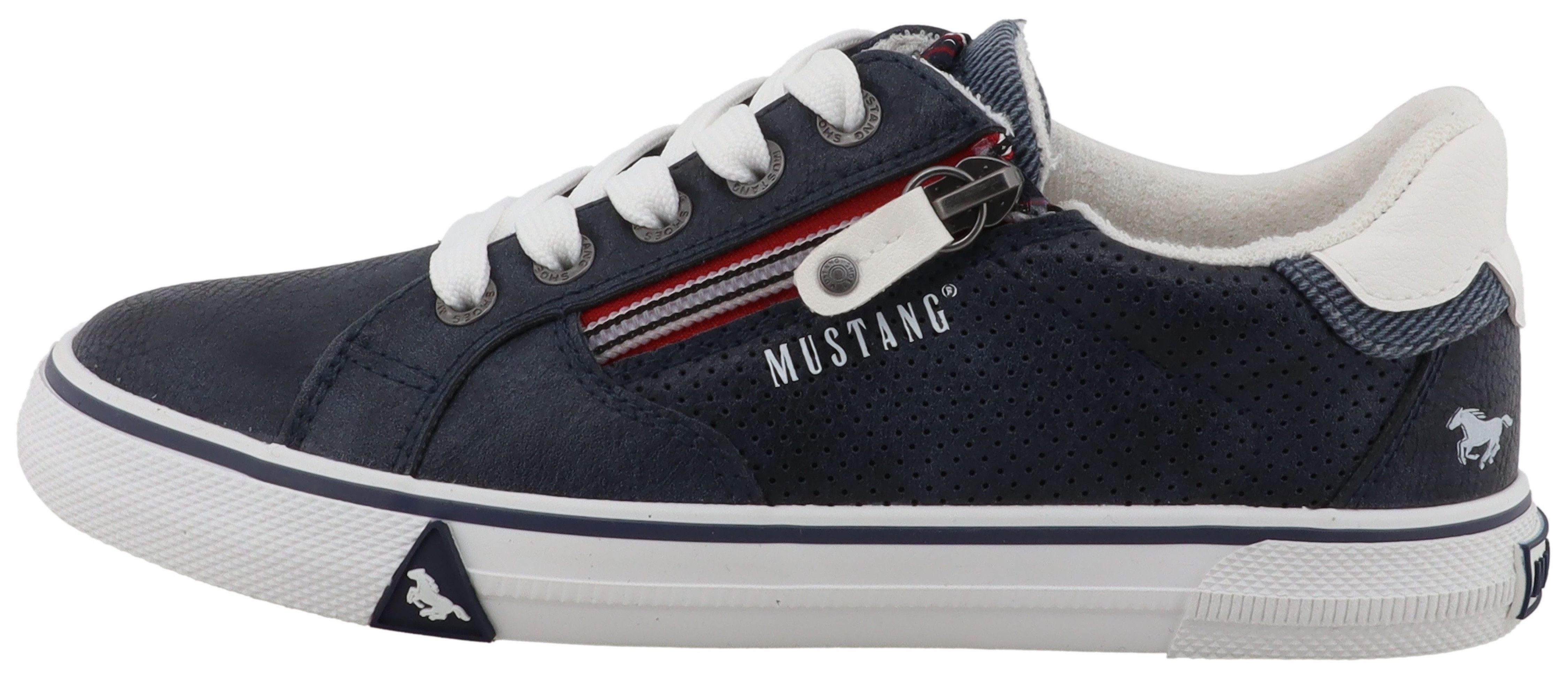 Mustang Shoes Inken Sneaker Freizeitschuh, Halbschuh, Schnürschuh mit Logoschriftzügen – Bild 5 von 5