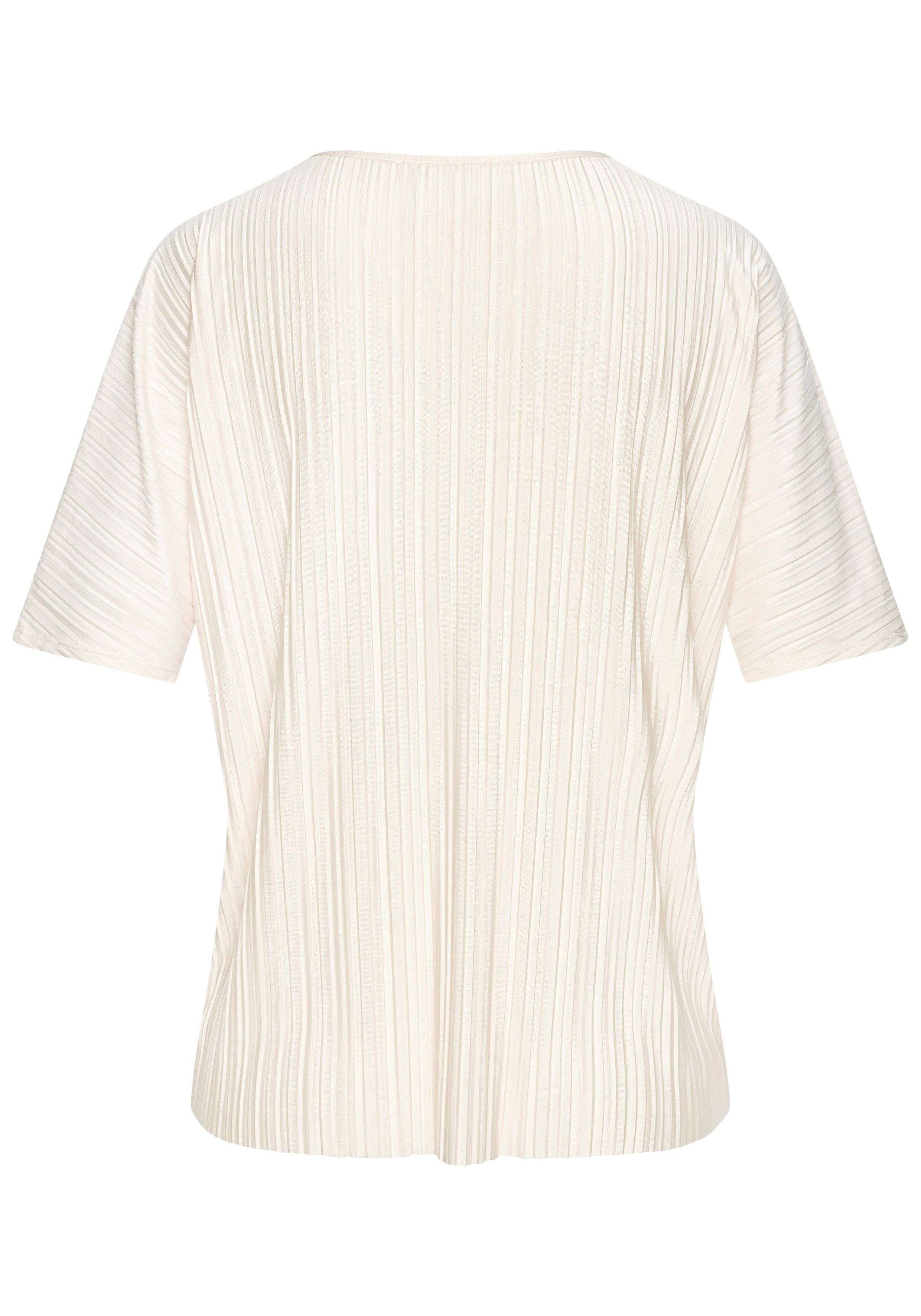 LASCANA Plisseeshirt aus schimmernder Ware