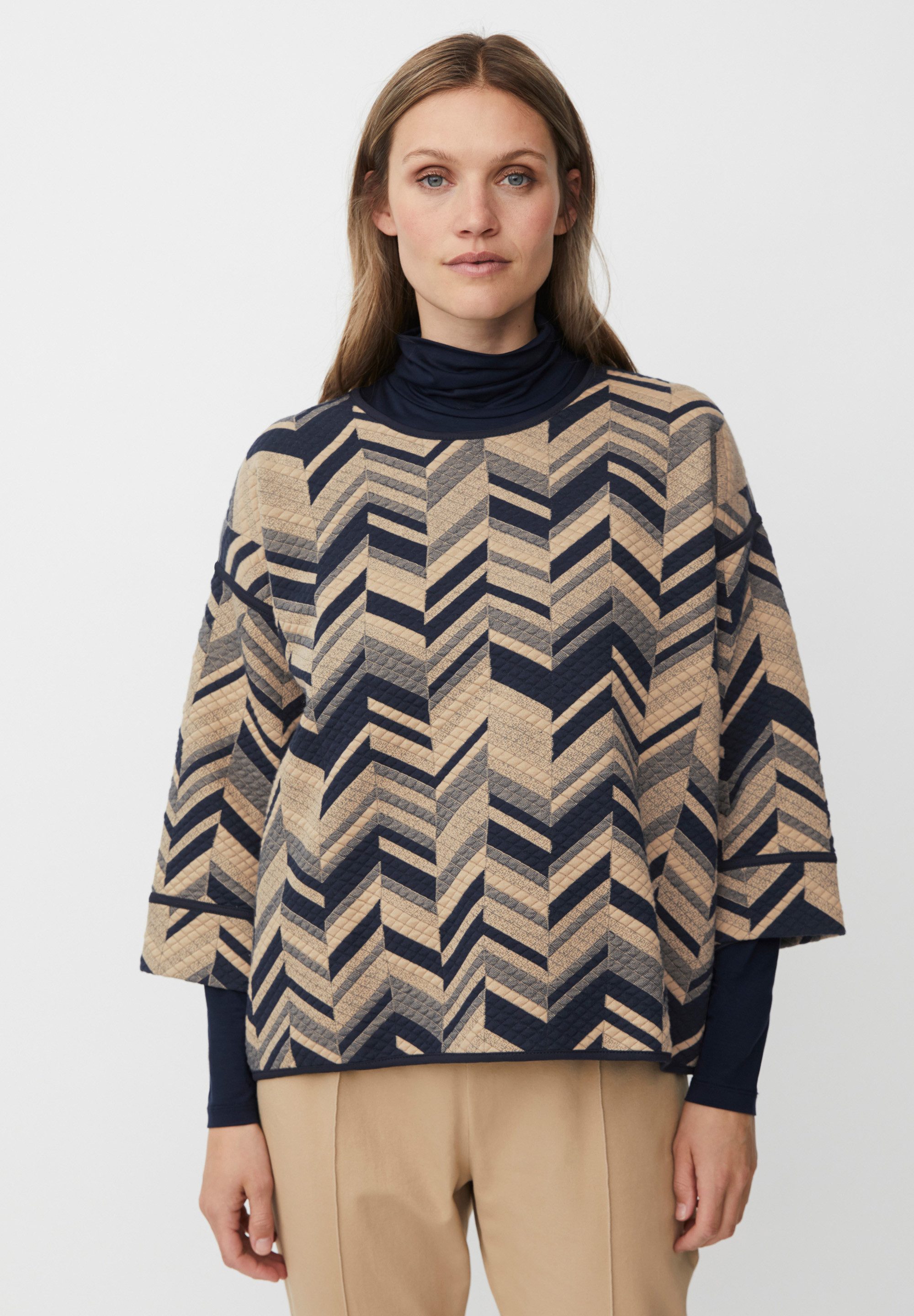 Masai Langarmshirt MaBriella Angenehme Dehnbarkeit, sanfter Sitz, moderne Linie