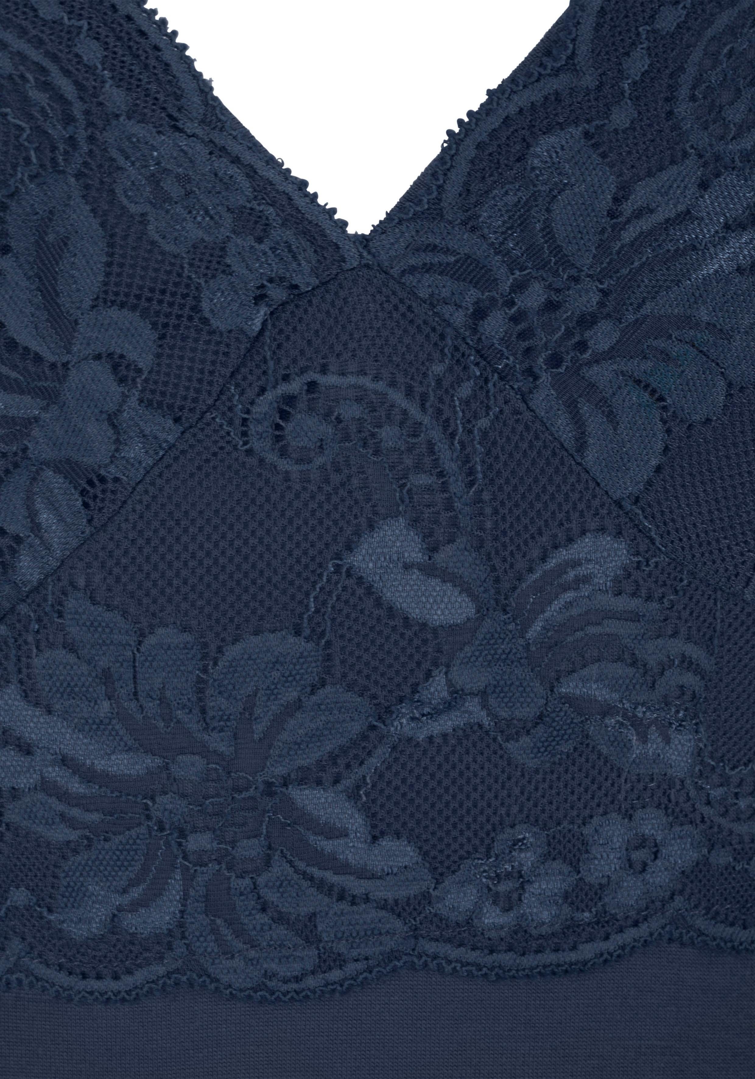 LASCANA Negligé (1-teilig) mit Spitzendetails und verstellbaren Trägern