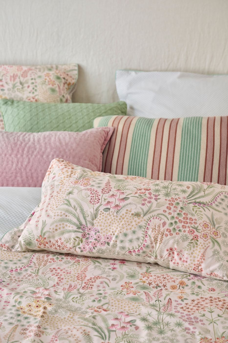 PiP Studio Dekokissen Dekokissen PIP Lodi Garden Cushion Off-white 35x60 Cremefarben, 35 x 60 cm