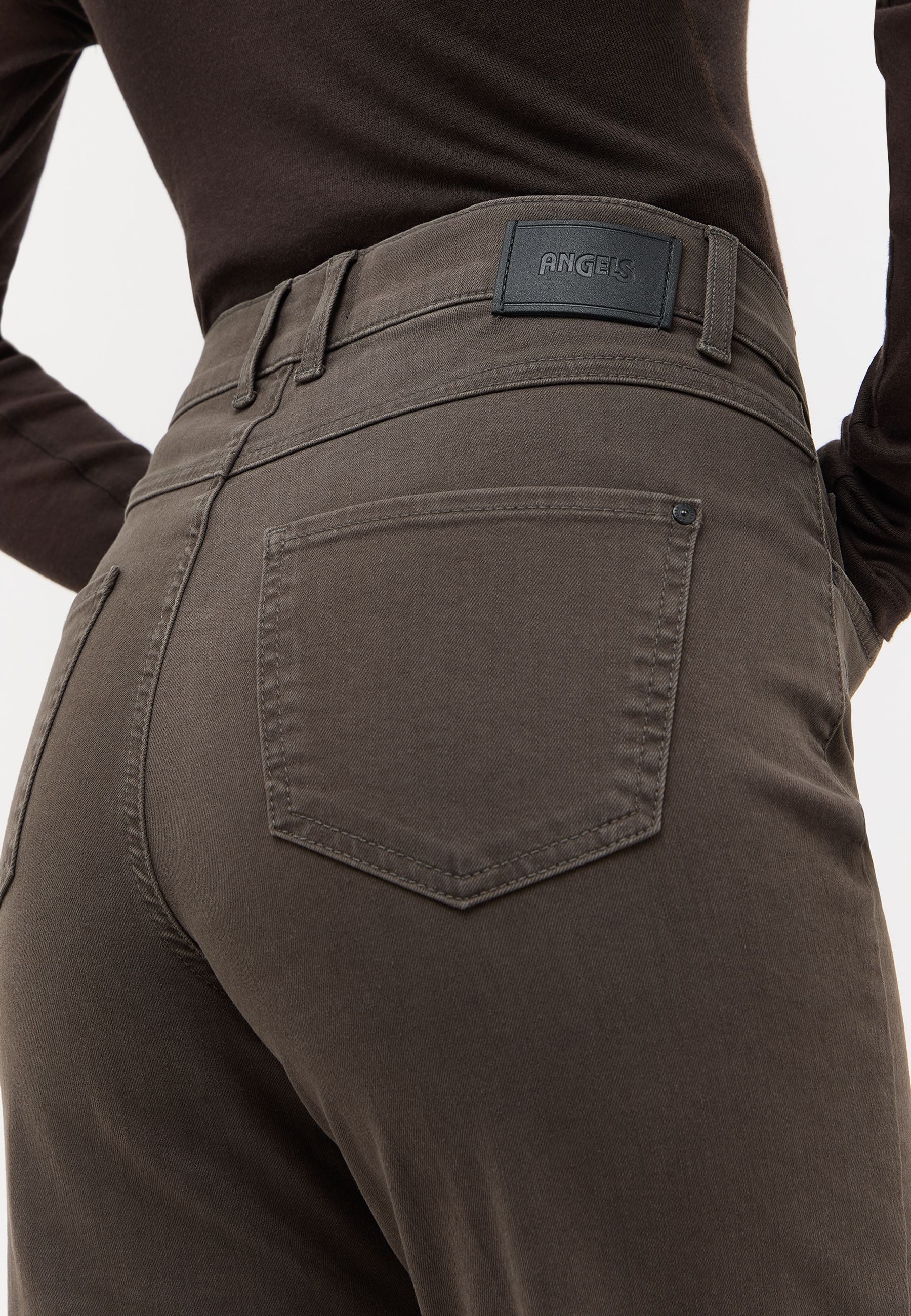 ANGELS Stretch-Jeans weite Passform, aus Baumwollmischung, mit Metallreißverschluss