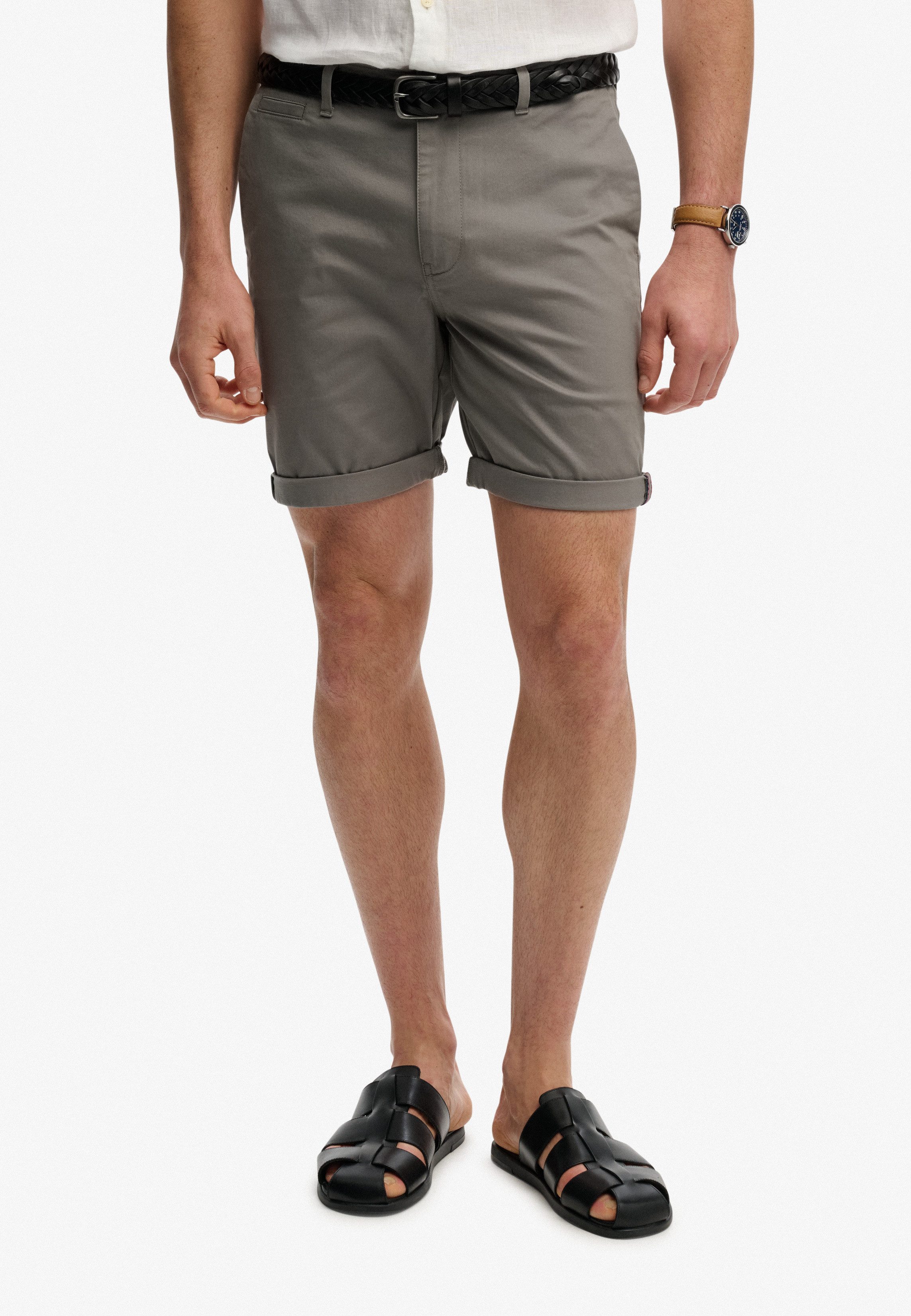 Superdry Chinoshorts PREMIUM REGULAR CHINO SHORT aus Baumwollmischung mit Elasthan, Relaxed Fit, unifarben, knielang