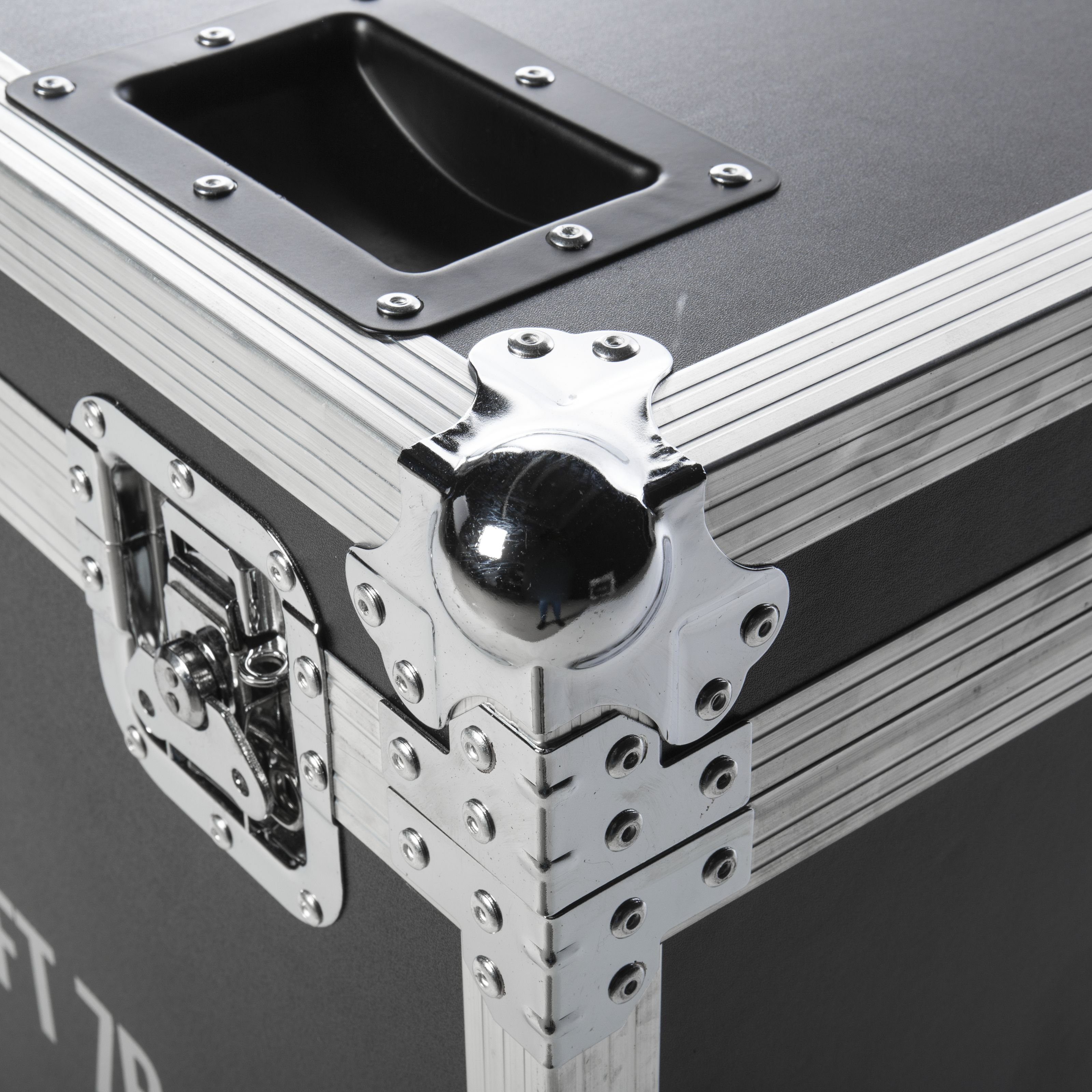 lightmaXX Koffer, TOUR CASE, VECTOR Shaft 7R, Produktoptimierung