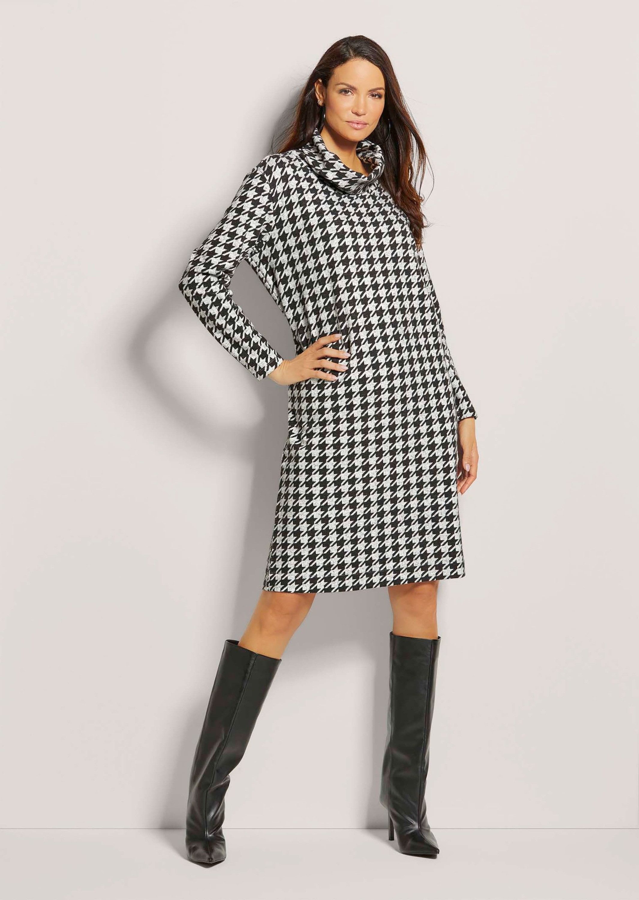 MADELEINE Midikleid Rollkragenkleid mit Taschen günstig online kaufen