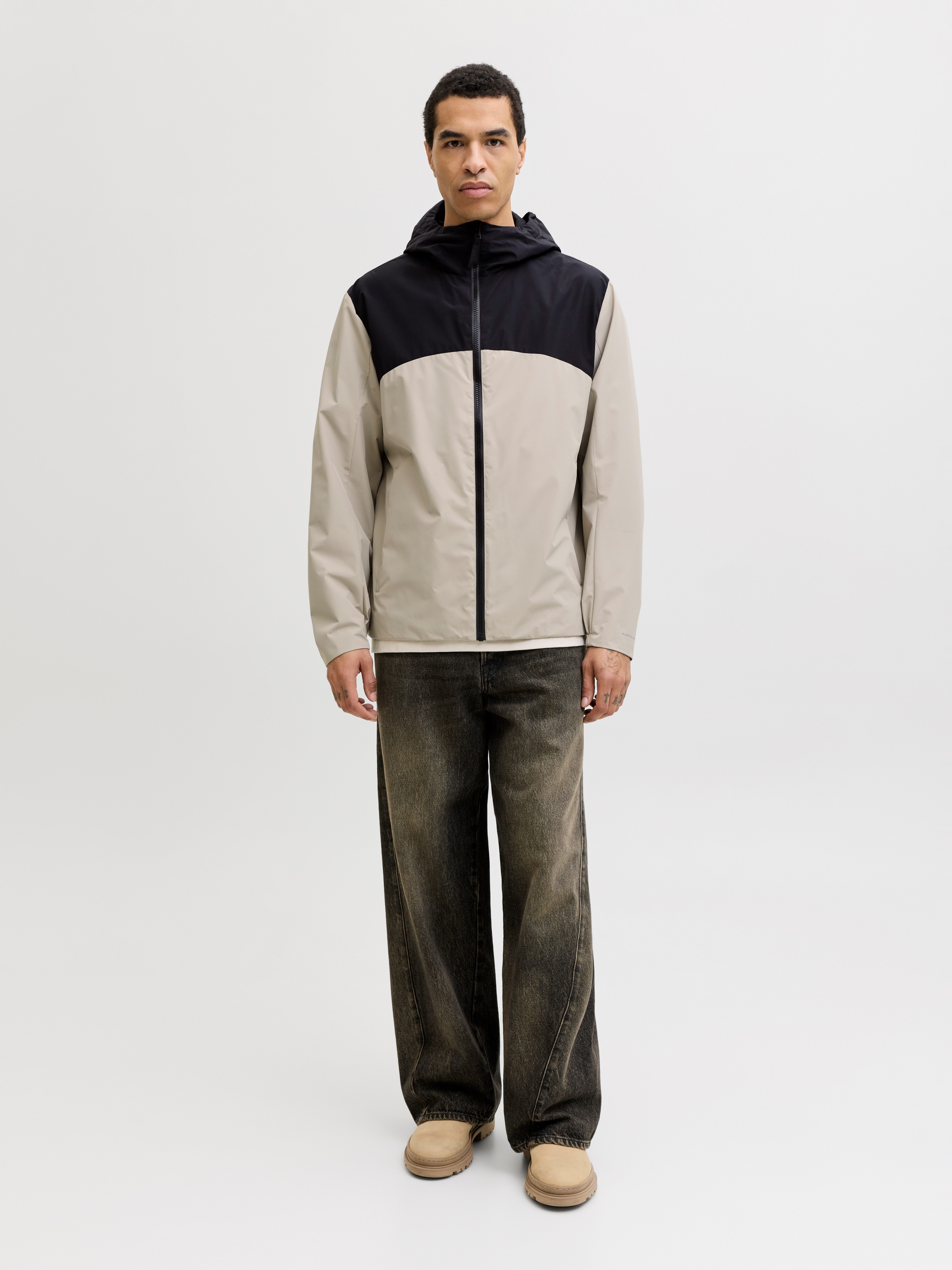 Jack & Jones Kurzjacke JJESOHO LIGHT JACKET SN mit Kapuze – Bild 4 von 5
