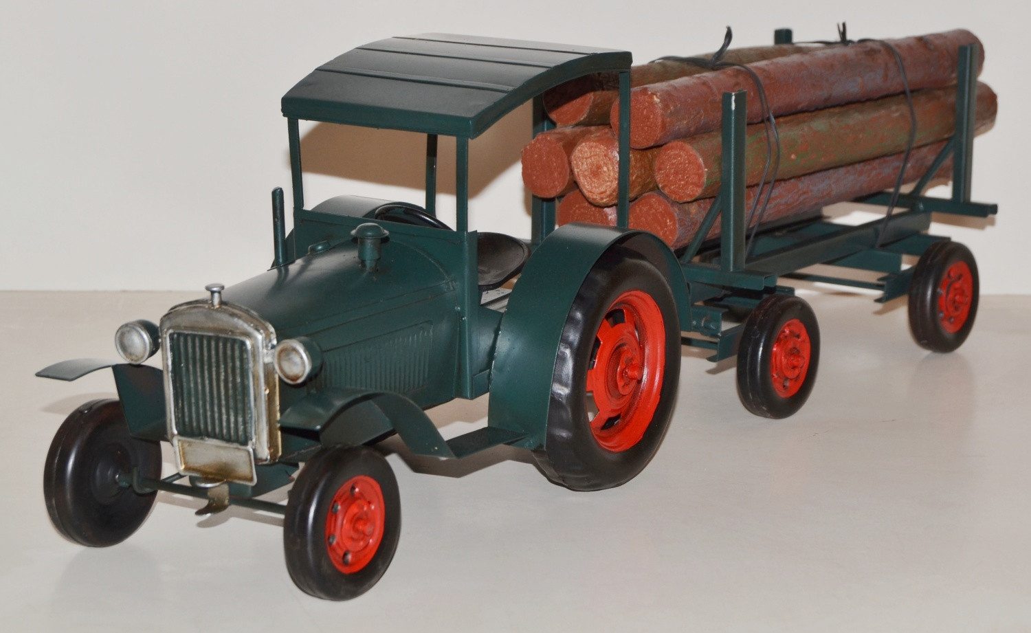 Modelltraktor Blechtraktor Modell Oldtimer Marke Hanomag Traktor Modell R40 L 63 cm