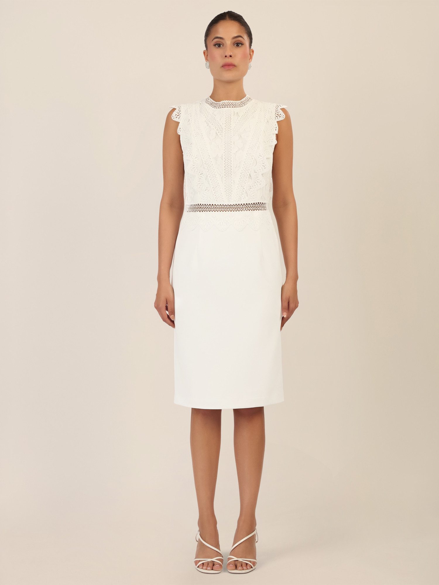 Apart Abendkleid mit Häkelspitze