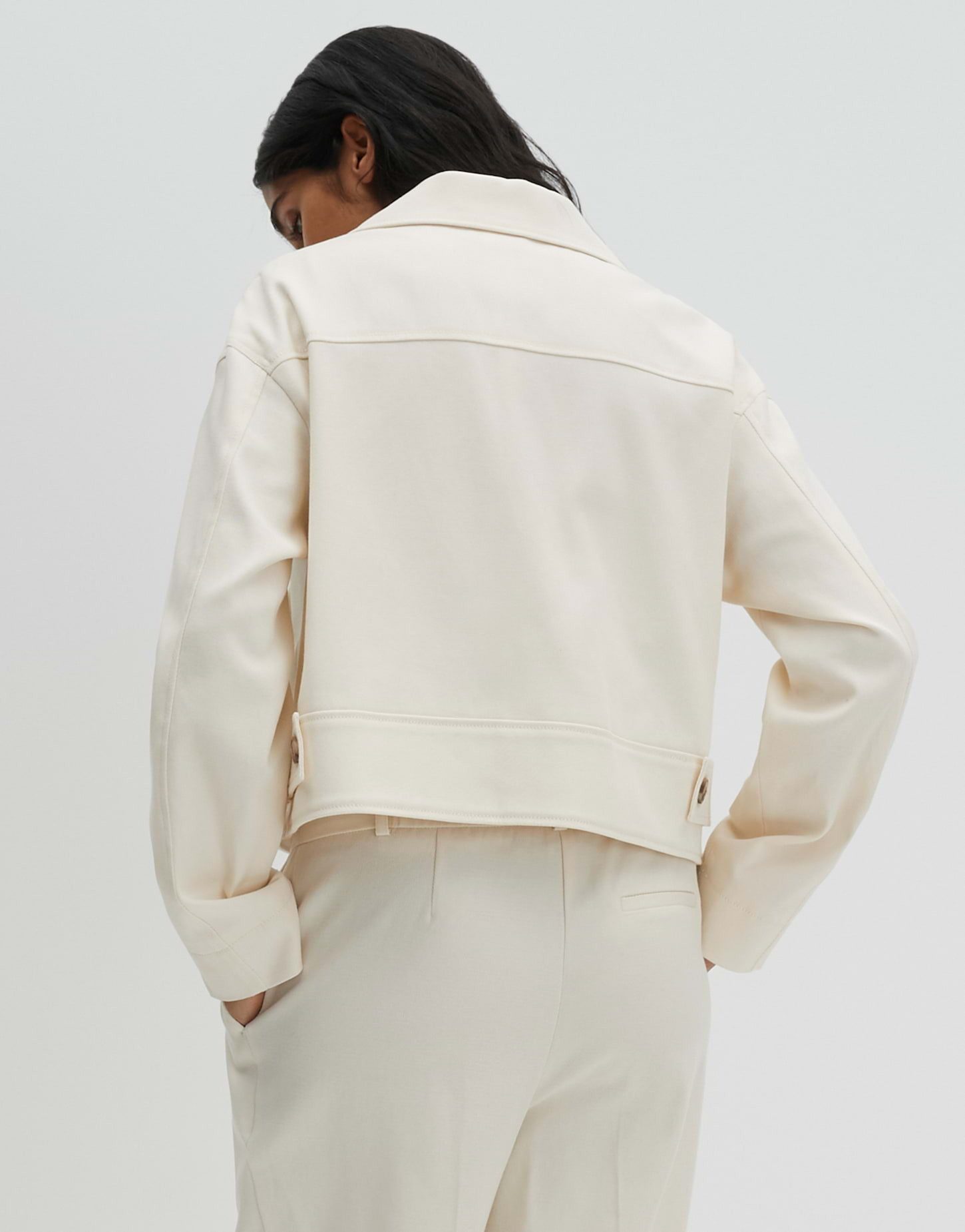 someday Jackenblazer Narissa Boxy Jacke mit festem Griff Boxy Jacke Lockere Passform, schräge Eingrifftaschen und verdeckte Knopfleiste