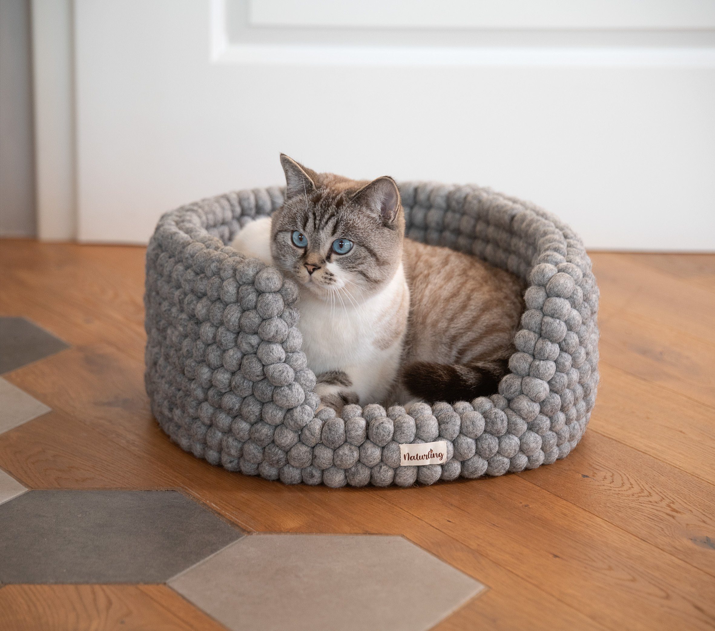naturling Katzenliege Filz Katzenbett, 100% Kuschelwolle, Katzenkorb für kleine bis mittlere Katzen
