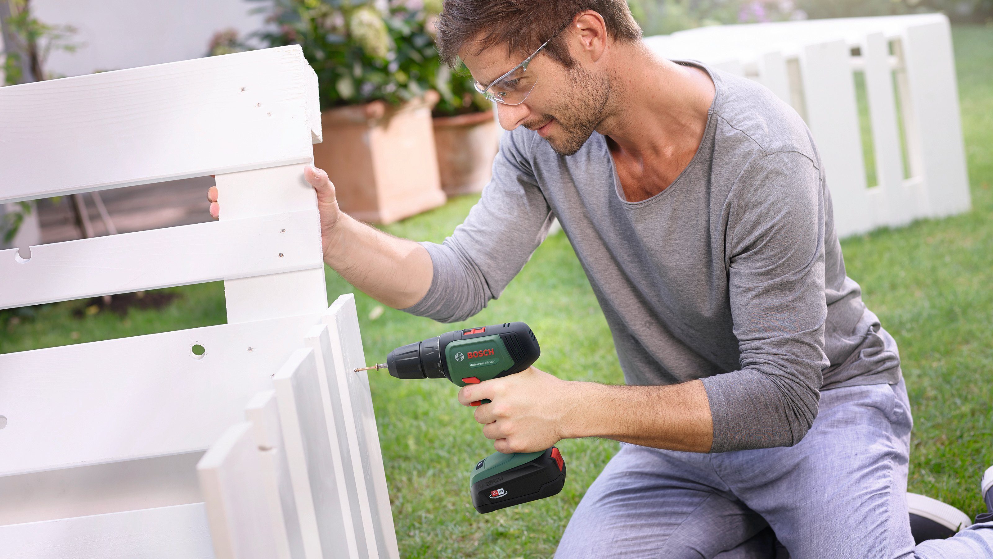 Garden Nm, 40 U/min, ohne Ladegerät Bosch Home & 1450 Akku Akku-Schrauber 18V, Universaldrill und