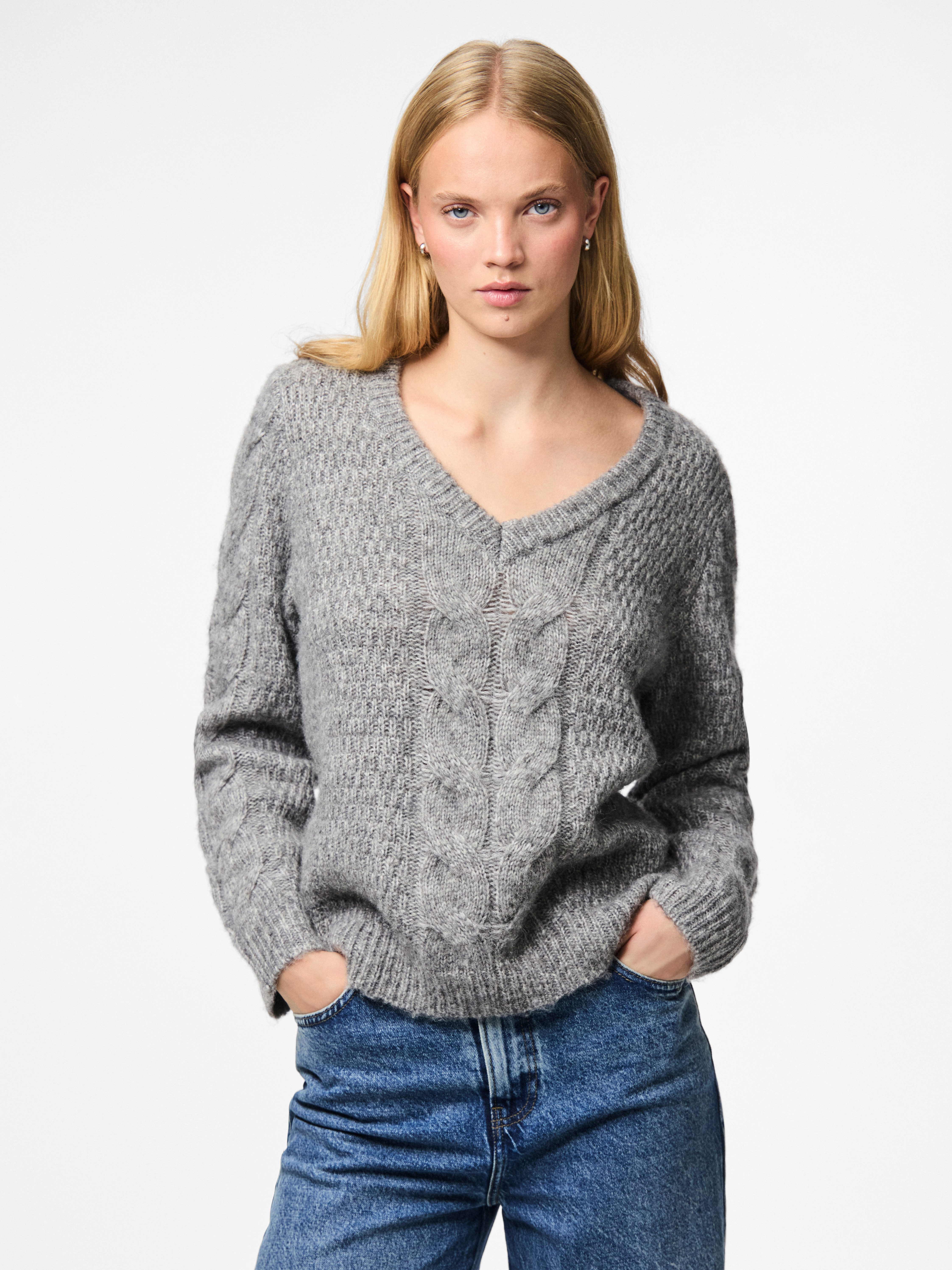 pieces Strickpullover PCNINA LS V-NECK KNIT günstig online kaufen
