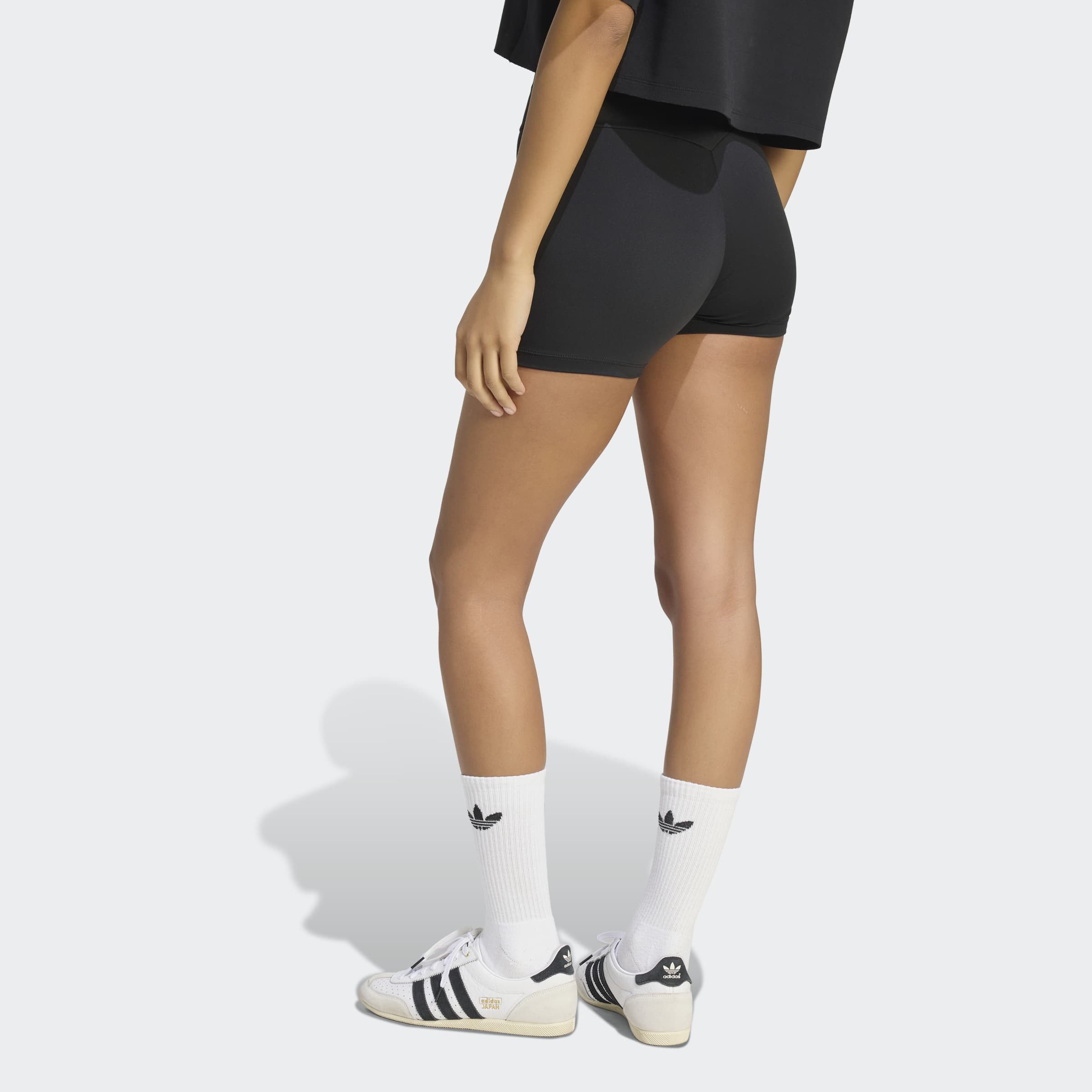 adidas Originals Shorts ESS PES sportlicher Stil, ohne Verschluss, aus Polyester, enger Schnitt