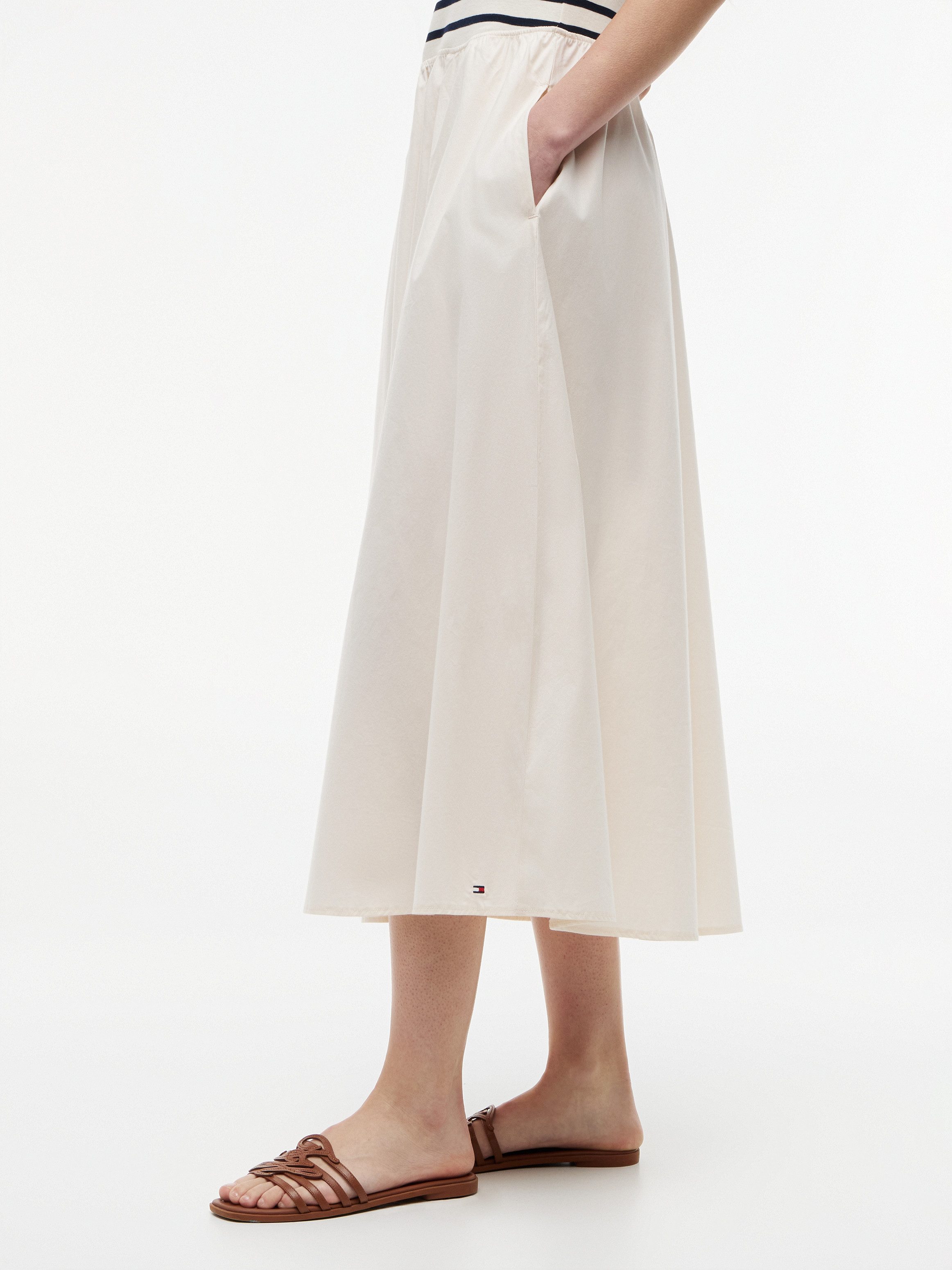 Tommy Hilfiger A-Linien-Kleid GOLD BUTTON POPLIN MIX DRESS Baumwollmischung, mit goldfarbenen Knöpfen – Bild 4 von 4