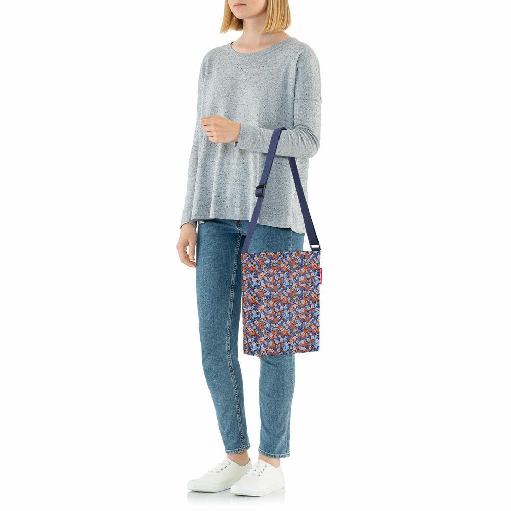 Umhängetasche L Viola shoulderbag Blue S 4.7 REISENTHEL®