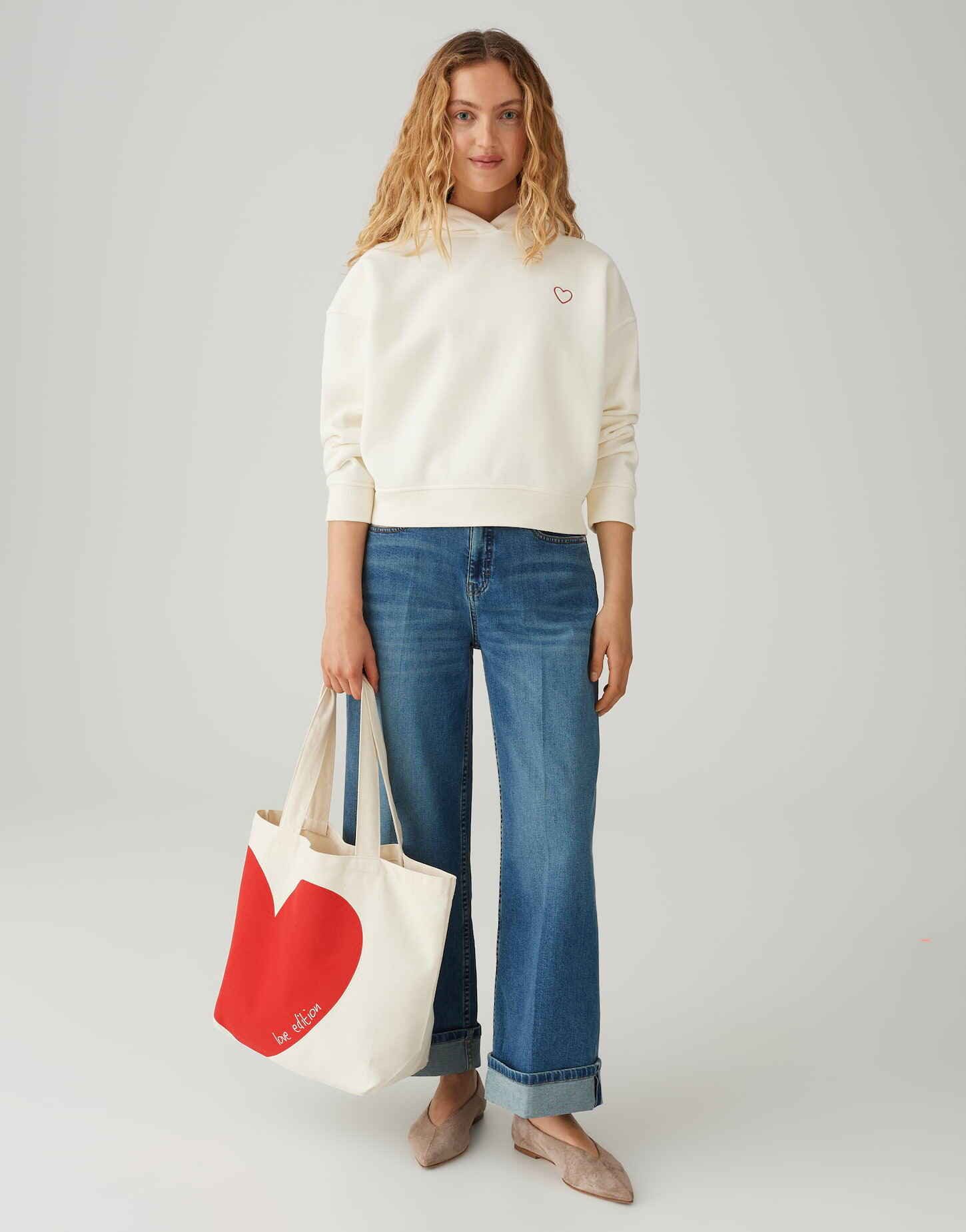 OPUS Hoodie GALENTINE mit Herz Lockere Passform, gerader Schnitt, überschnittene Schulter