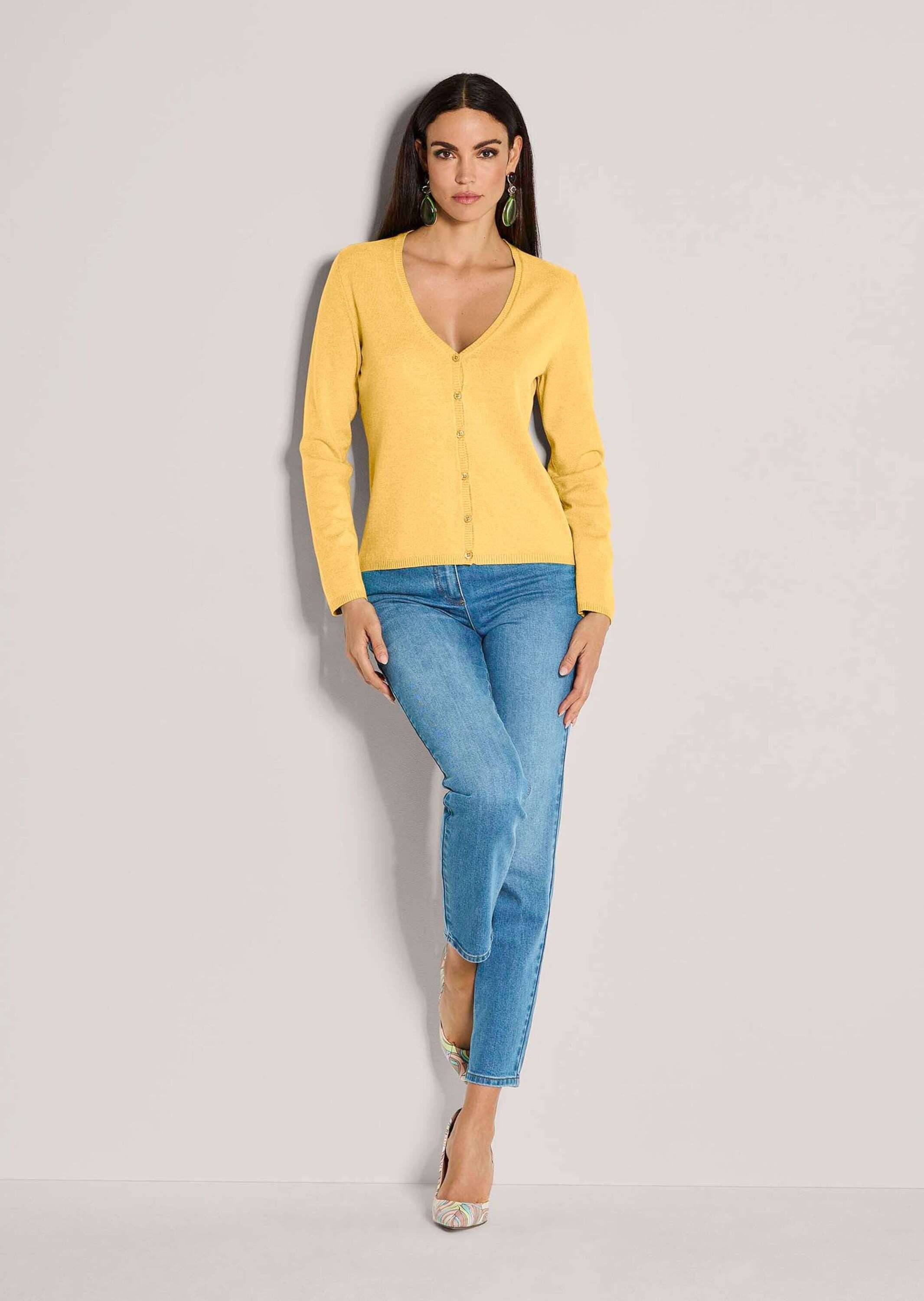 MADELEINE Strickjacke Langarm Jacke im Feinstrick mit V-Ausschnitt Elegante, dünne Jacke mit Knopfverschluss, aus Modal