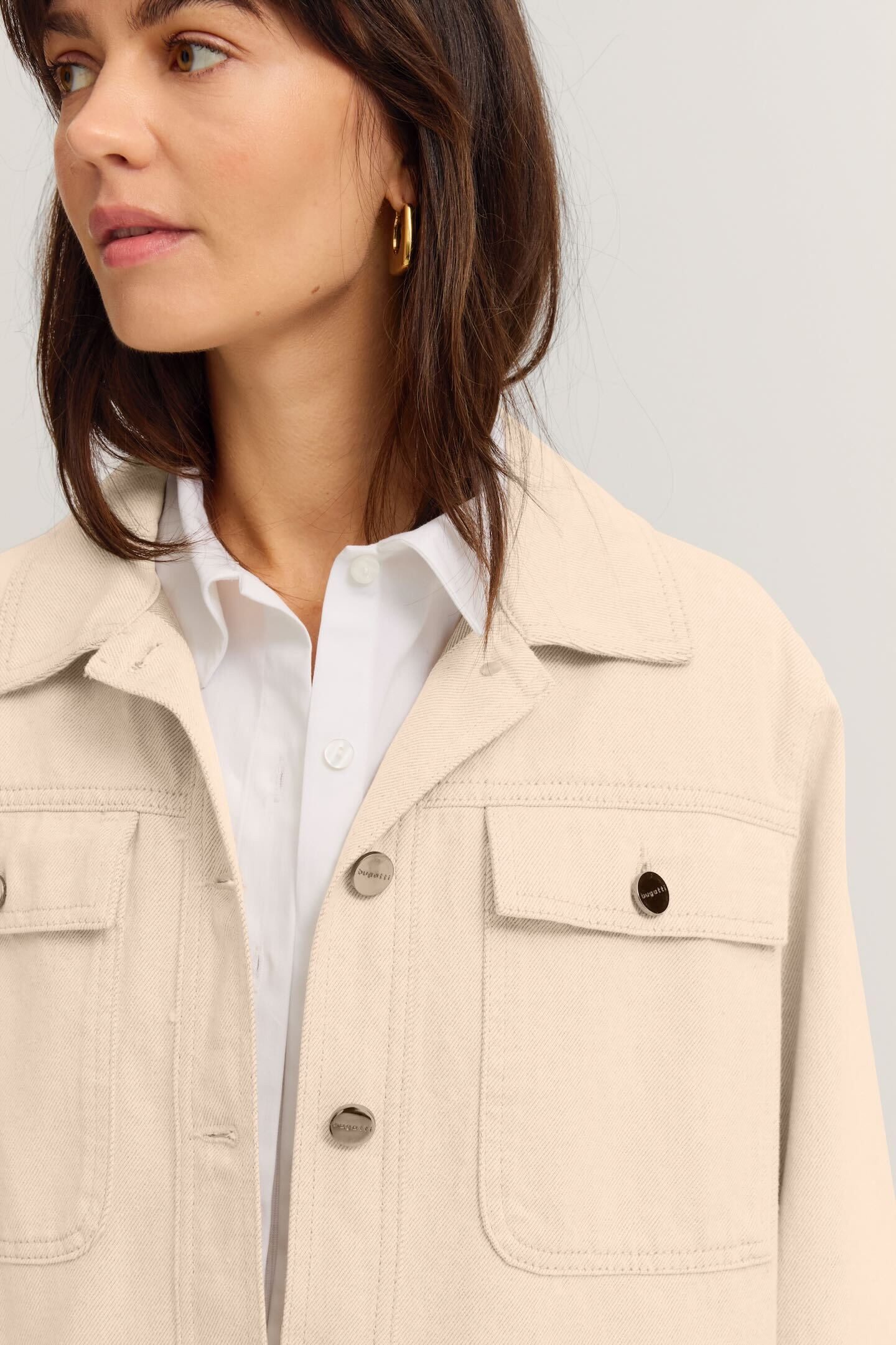 bugatti Jeansjacke Loose Fit aus Baumwolle mit Hemdkragen