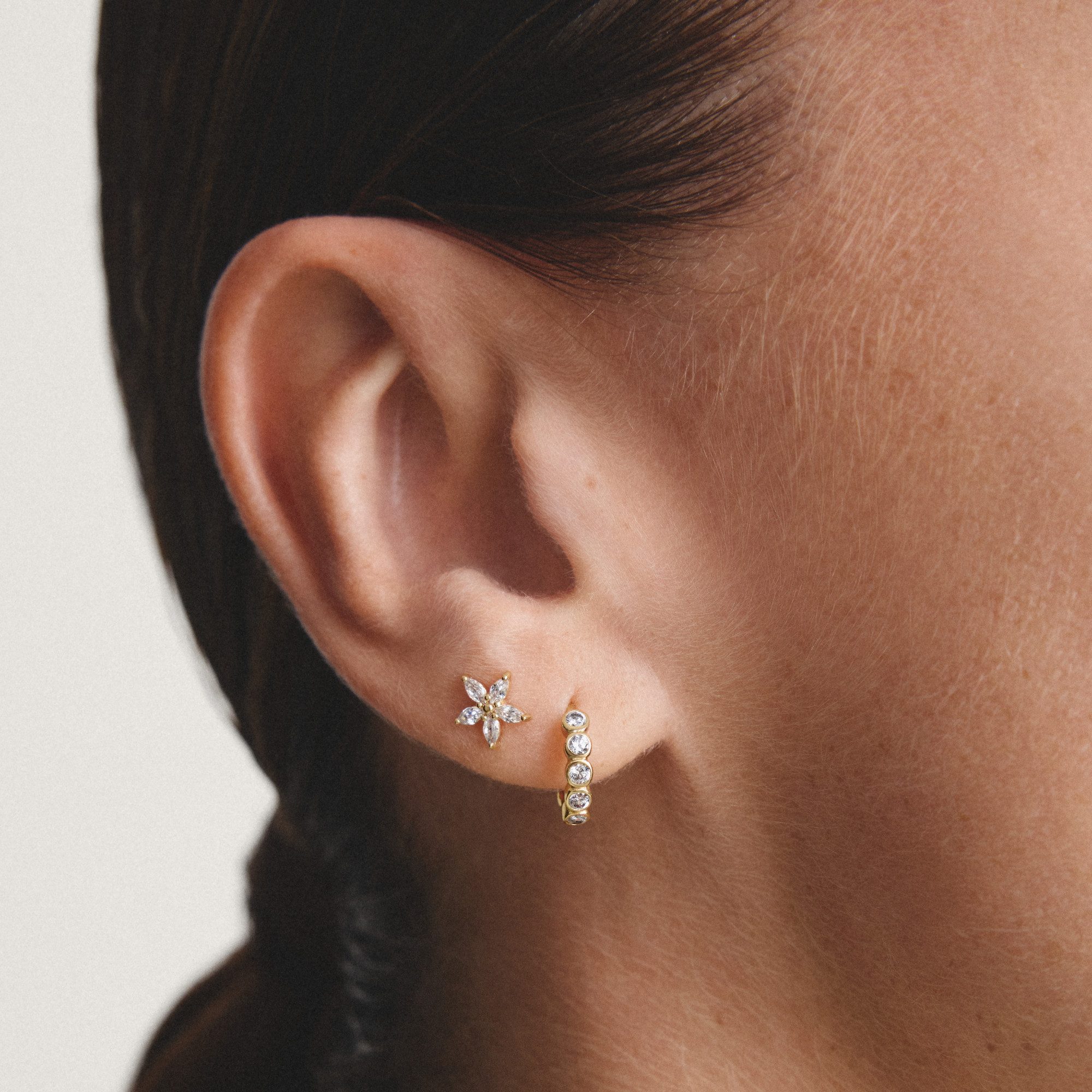 THOMAS SABO Paar Creolen gelbgoldfarben mit Zirkonia, mit Zirkonia (synth) – Bild 4 von 5