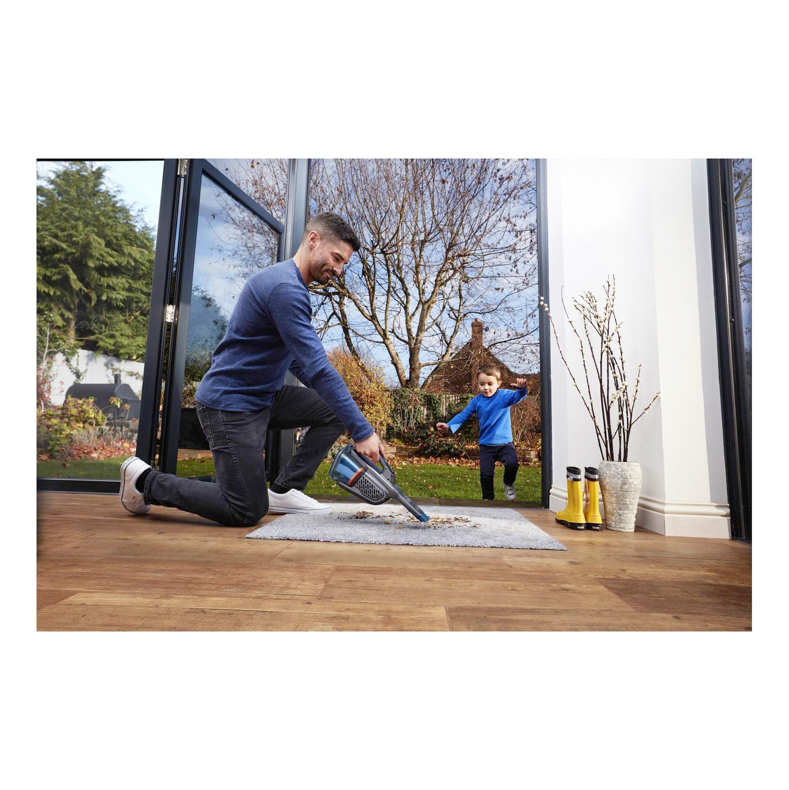 Black + Decker Akku-Hand-und Stielstaubsauger BHHHV320B 12V Dustbuster Akkustaubsauger